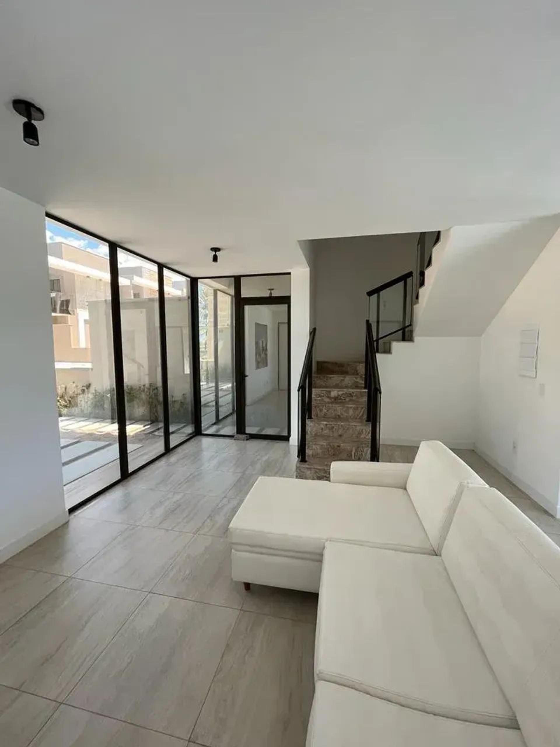Casa Em Condomínio À Venda Na Lagoa Redonda