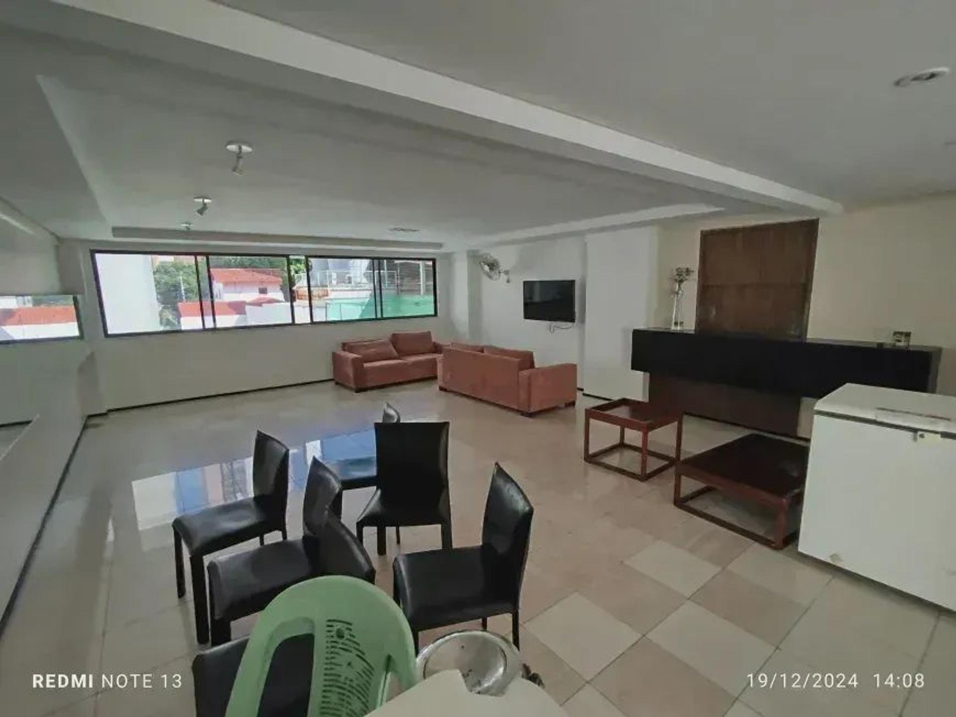 Imobiliaria Iguatu Trás UM Apartamento NO Bairro Meireles