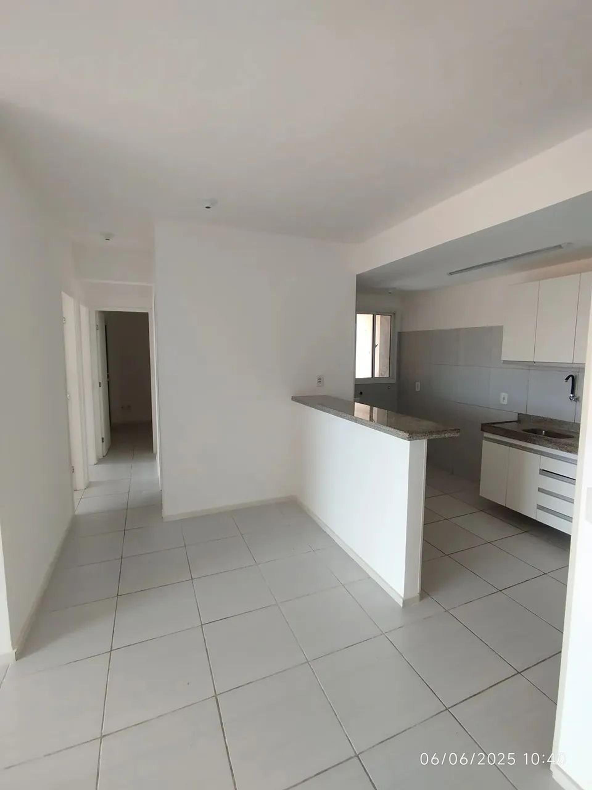 Vende-SE Apartamento Com Pisicna E Projetado Com Elevador Nas Cajazeiras EM Fortaleza CearÁ