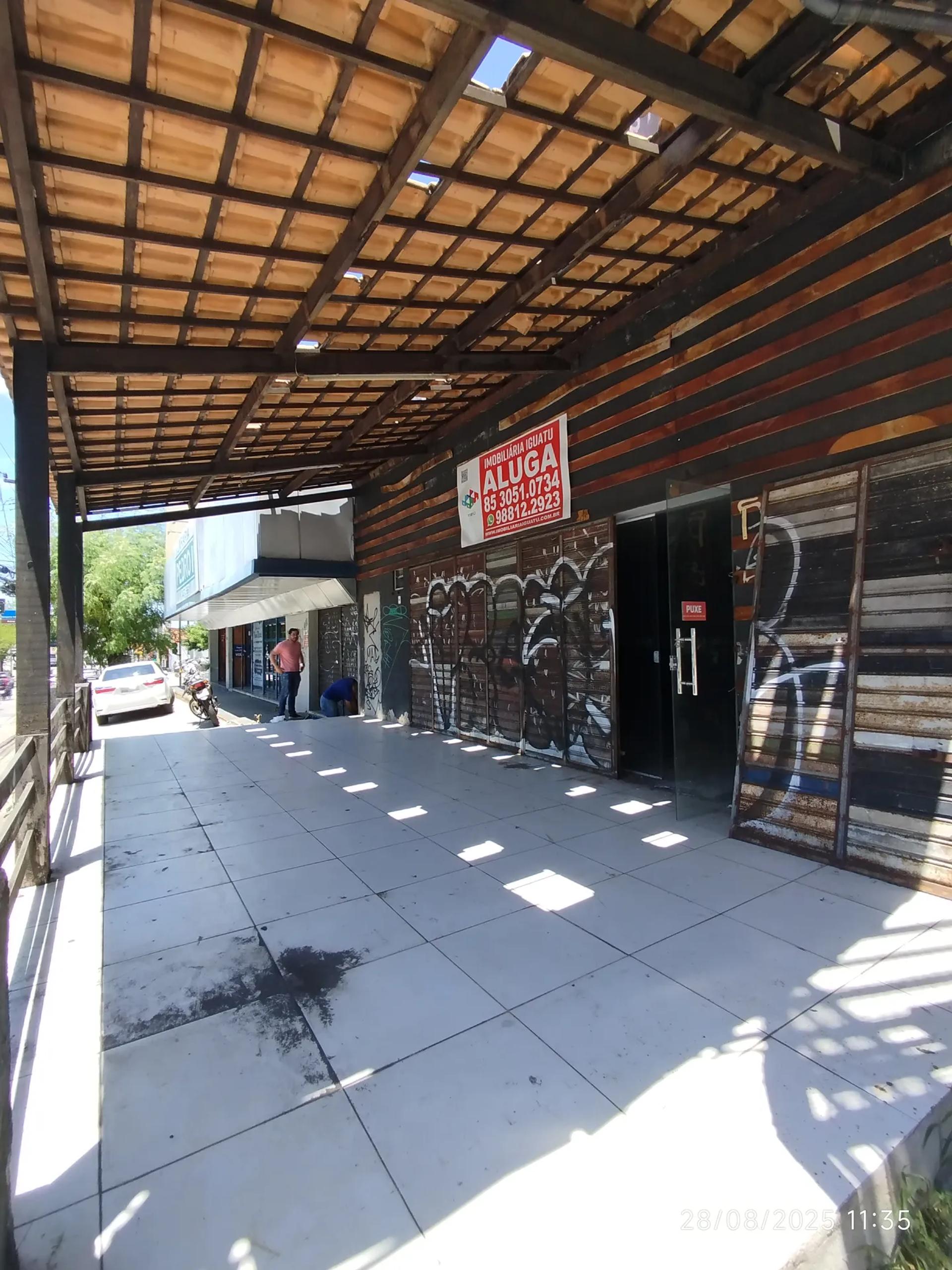 Ponto Comercial na Avenida 13 de Maio, 441, Fátima em Fortaleza, por R$ 15.000/Mês - Viva Real