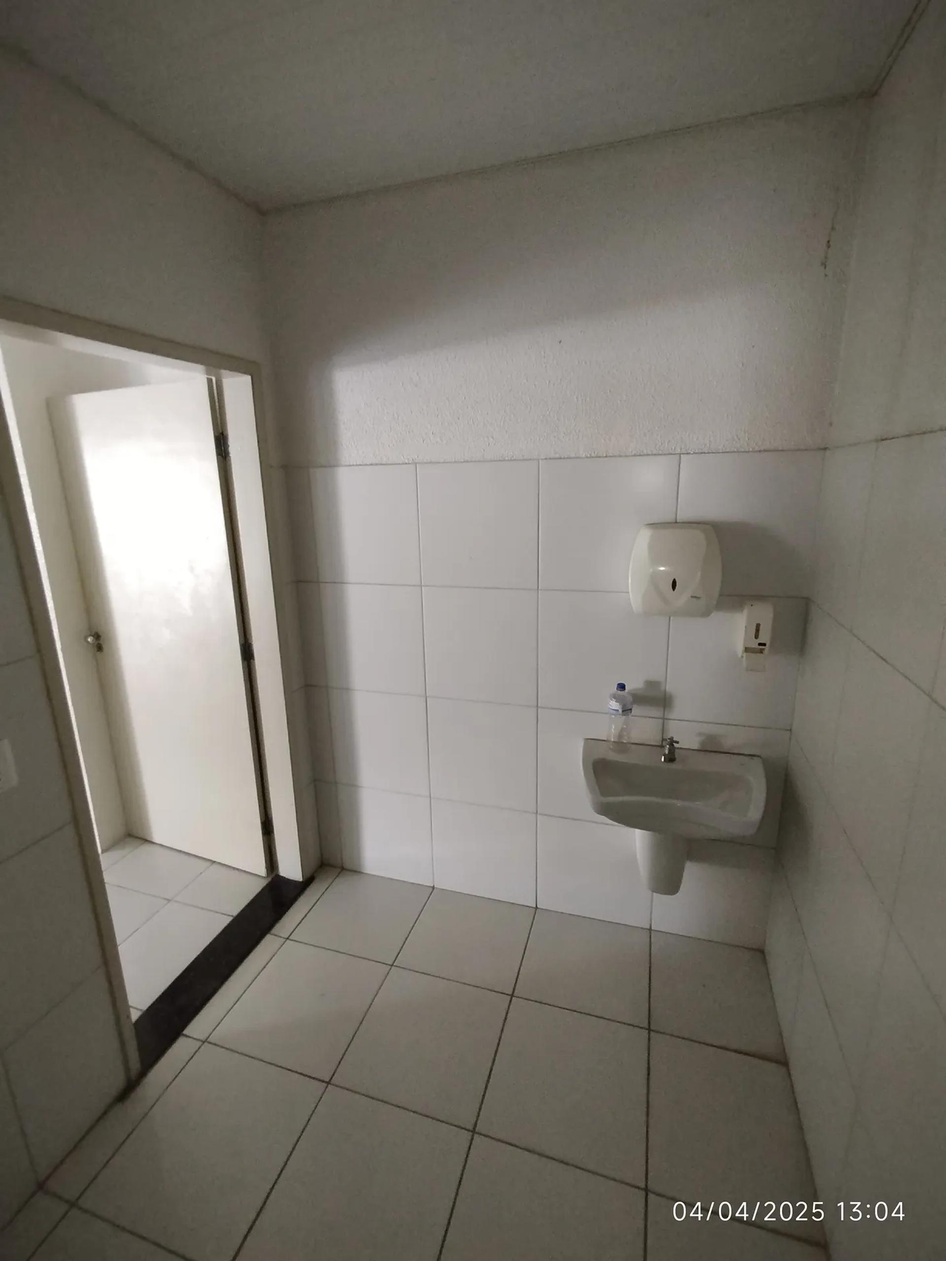 Ponto Comercial na Avenida João Pessoa, Couto Fernandes em Fortaleza, por R$ 2.360/Mês - Viva Real