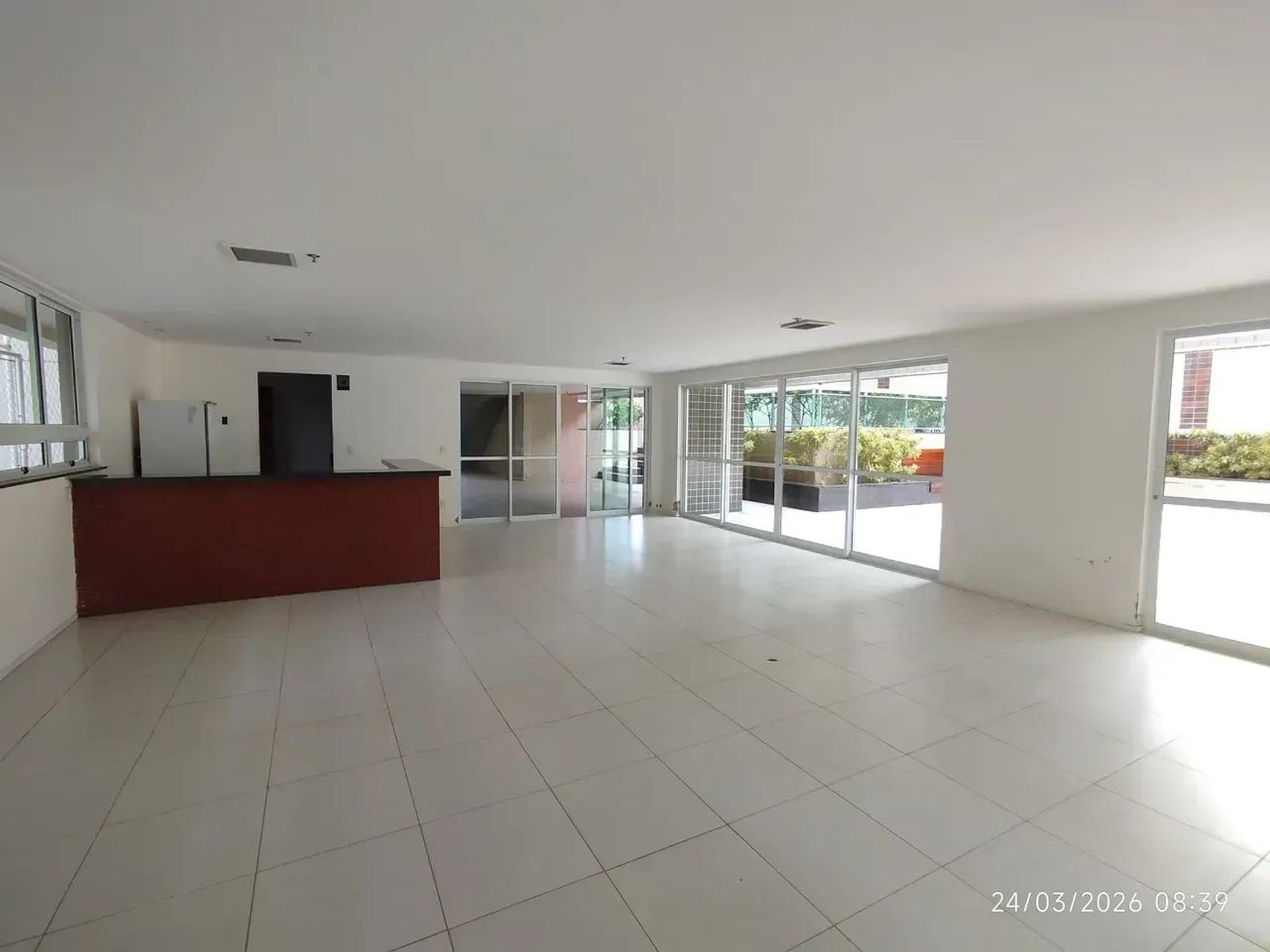 Vende-SE Apartamento DE 03 Suítes NO Bairro Meireles Alto Padrão
