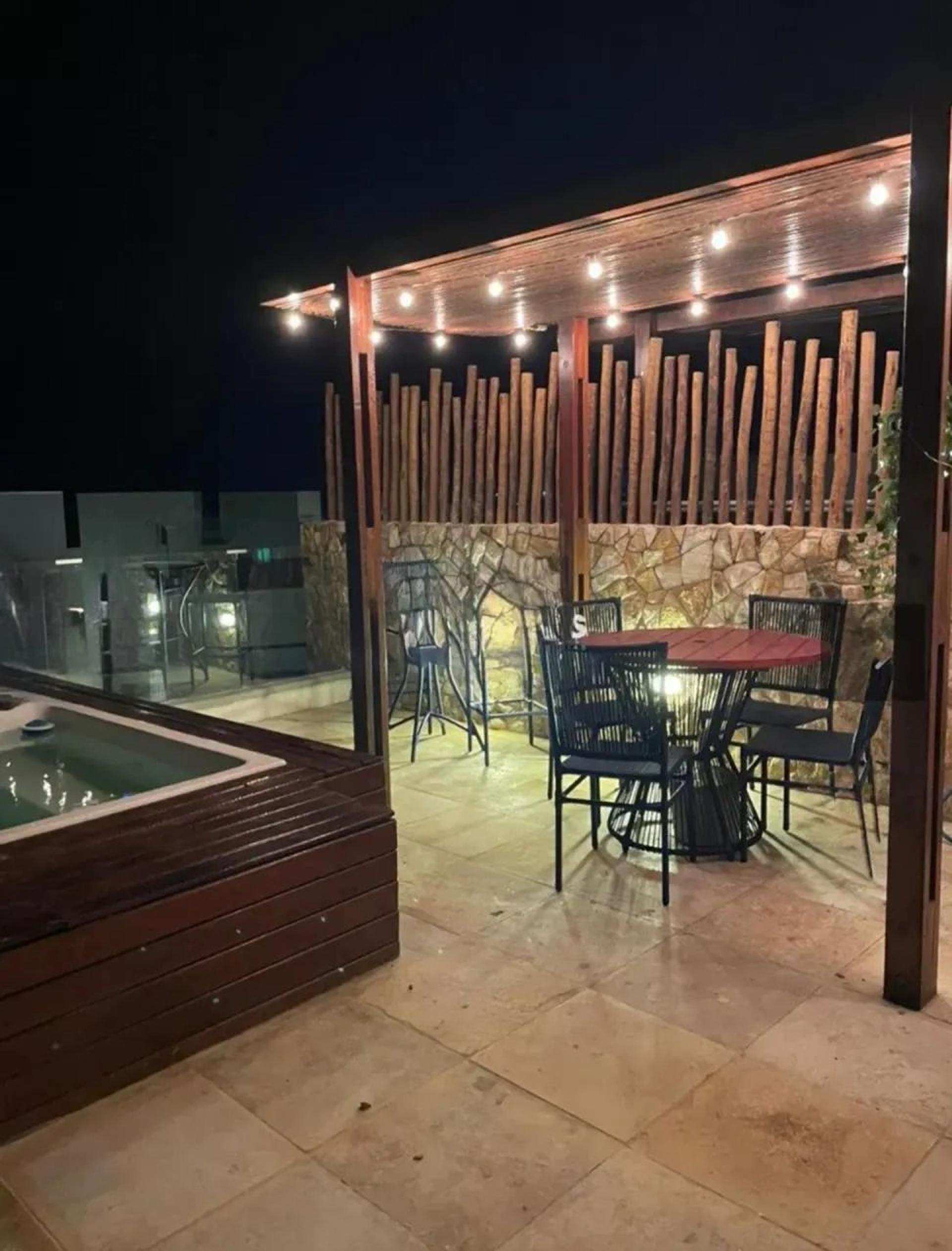 Loft Com Rooftop E Jacuzzi EM Flecheiras – Condomínio Vila Dunas