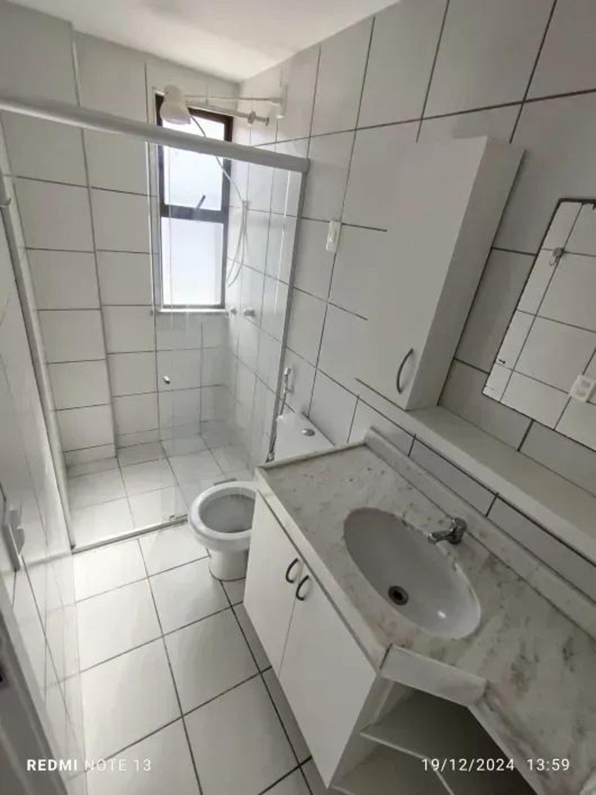 Imobiliaria Iguatu Trás UM Apartamento NO Bairro Meireles