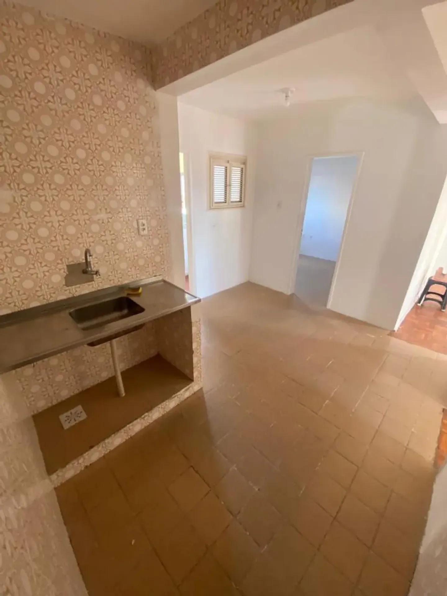 Apartamento na Avenida Visconde do Rio Branco, 2245, Joaquim Tavora em Fortaleza, por R$ 155.000 - Viva Real