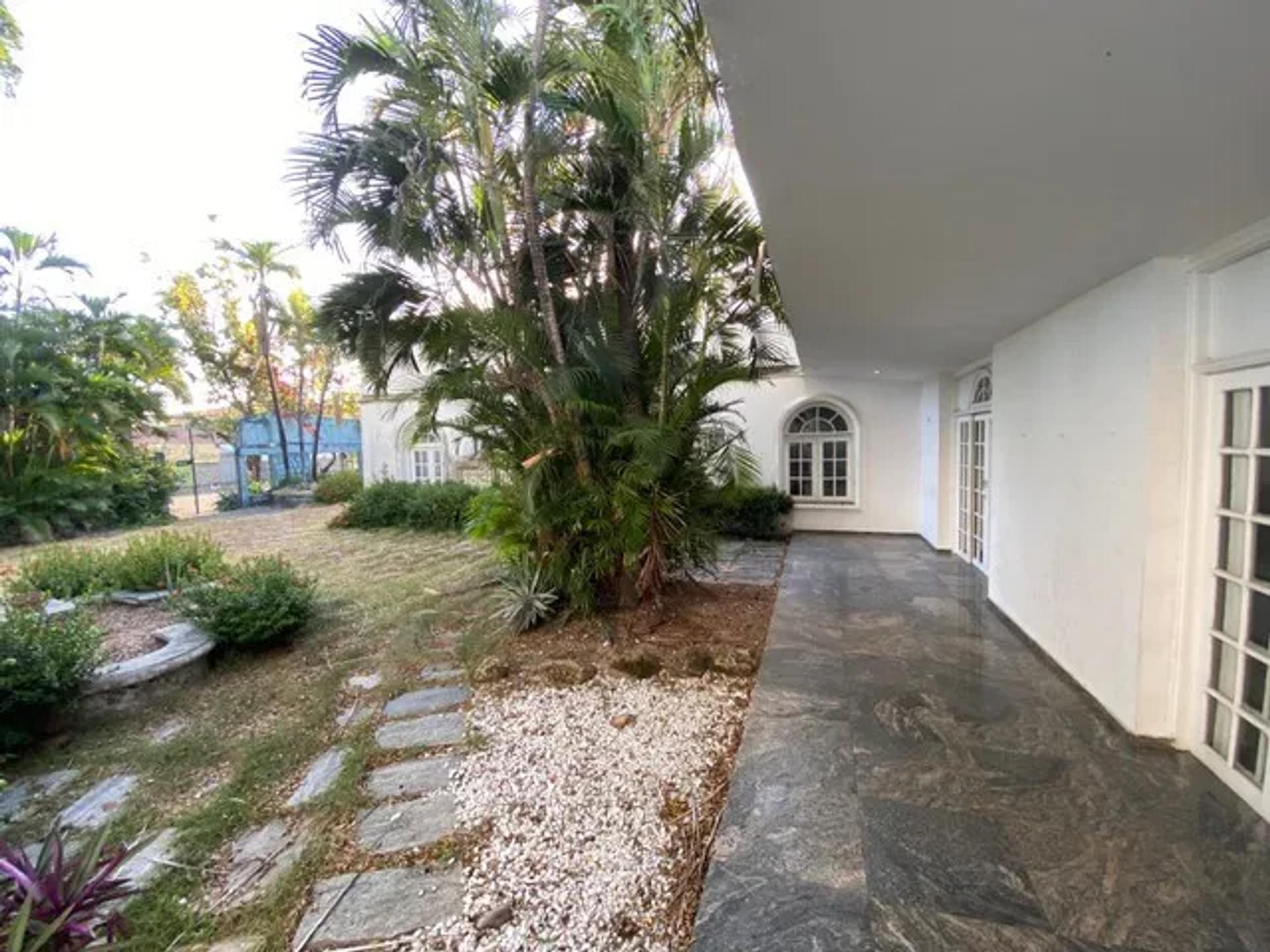 Ponto Comercial na Avenida Engenheiro Alberto Sá, 321, Papicu em Fortaleza, por R$ 10.000/Mês - Viva Real