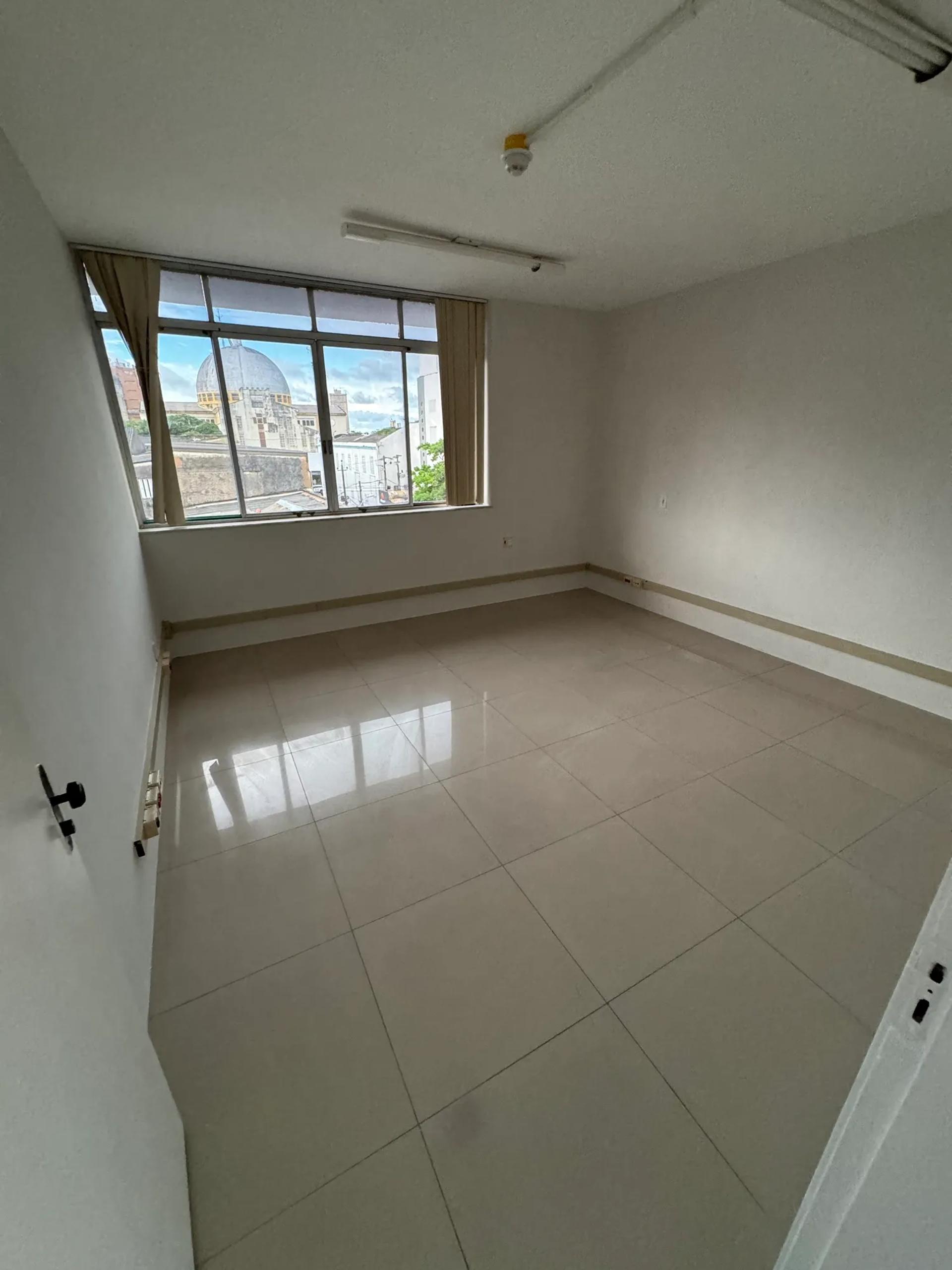 Prédio Comercial na Rua Barão de Aratanha, 100, Centro em Fortaleza, por R$ 50.000/Mês - Viva Real