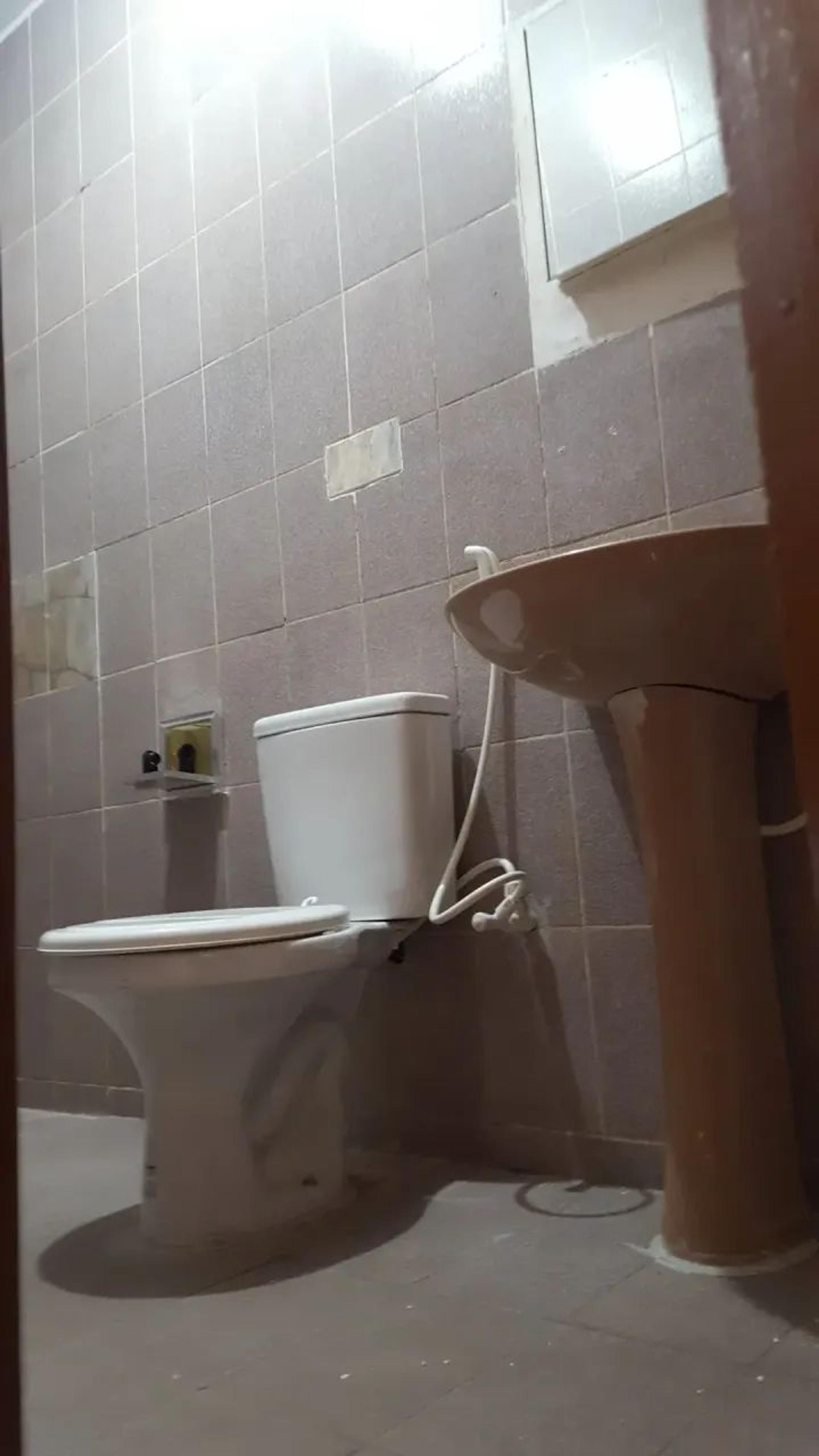 Aluga- SE Casa Altos Com 04 Quartos NO Damas EM Fortaleza