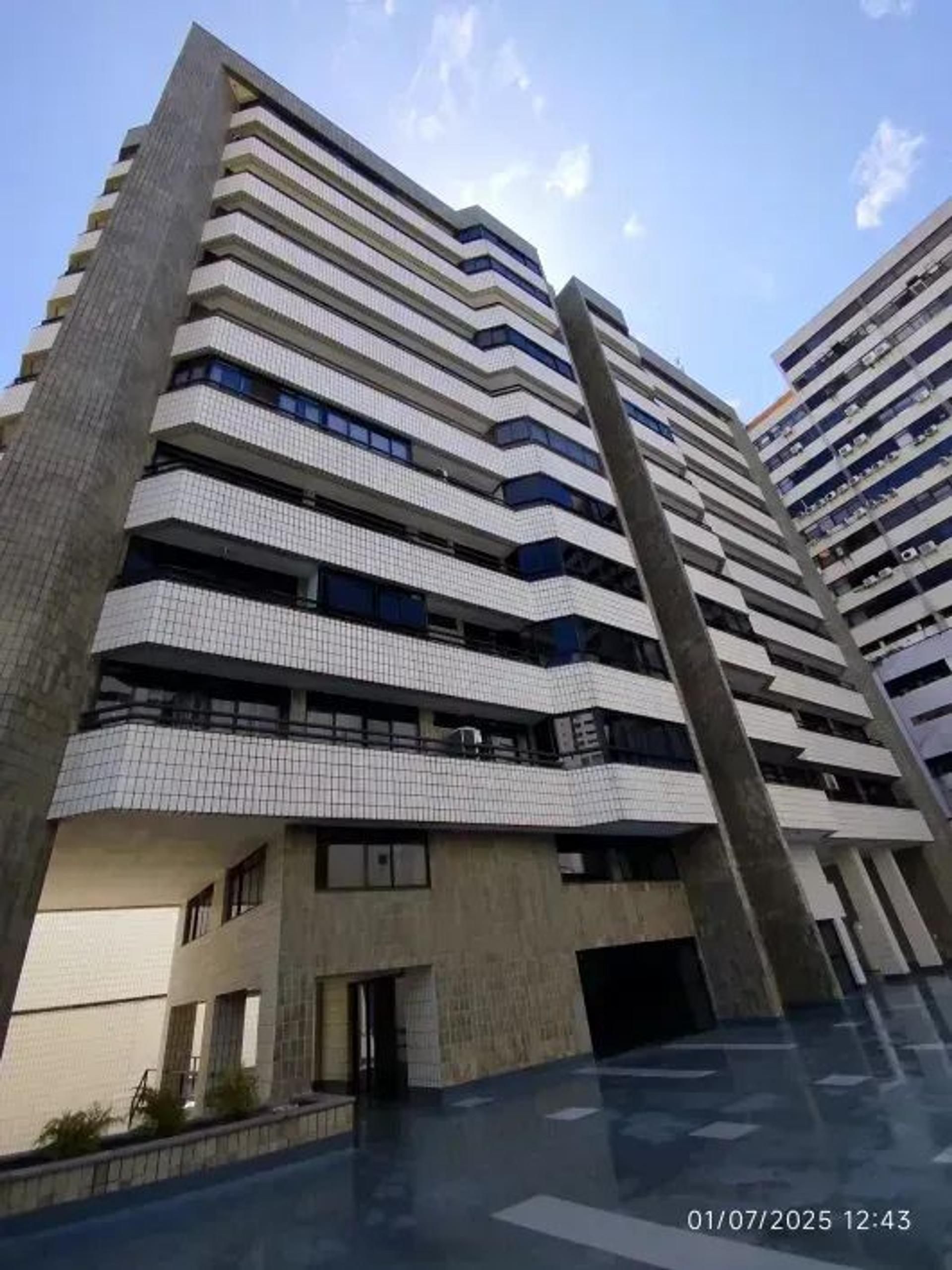 Aluga-SE Apartamento DE 04 Quartos Vizinho A Praça Portugal