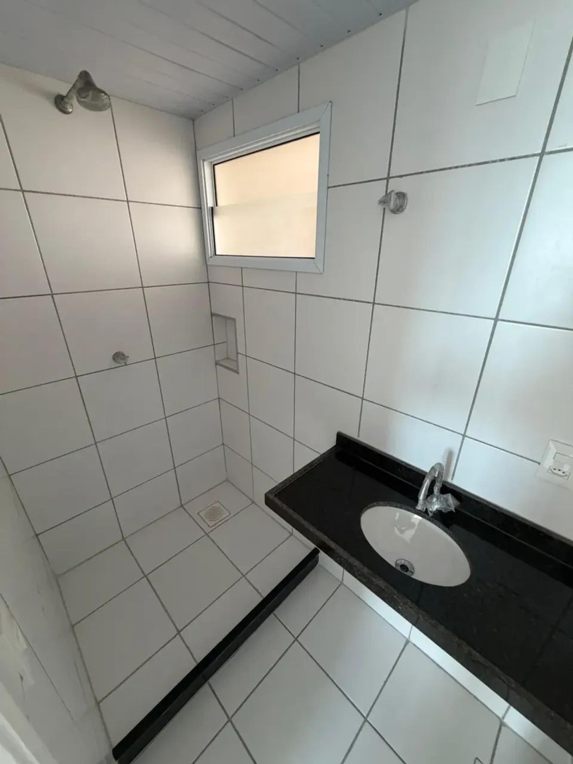 Apartamento à Venda No Ed. Cidade Andar Alto