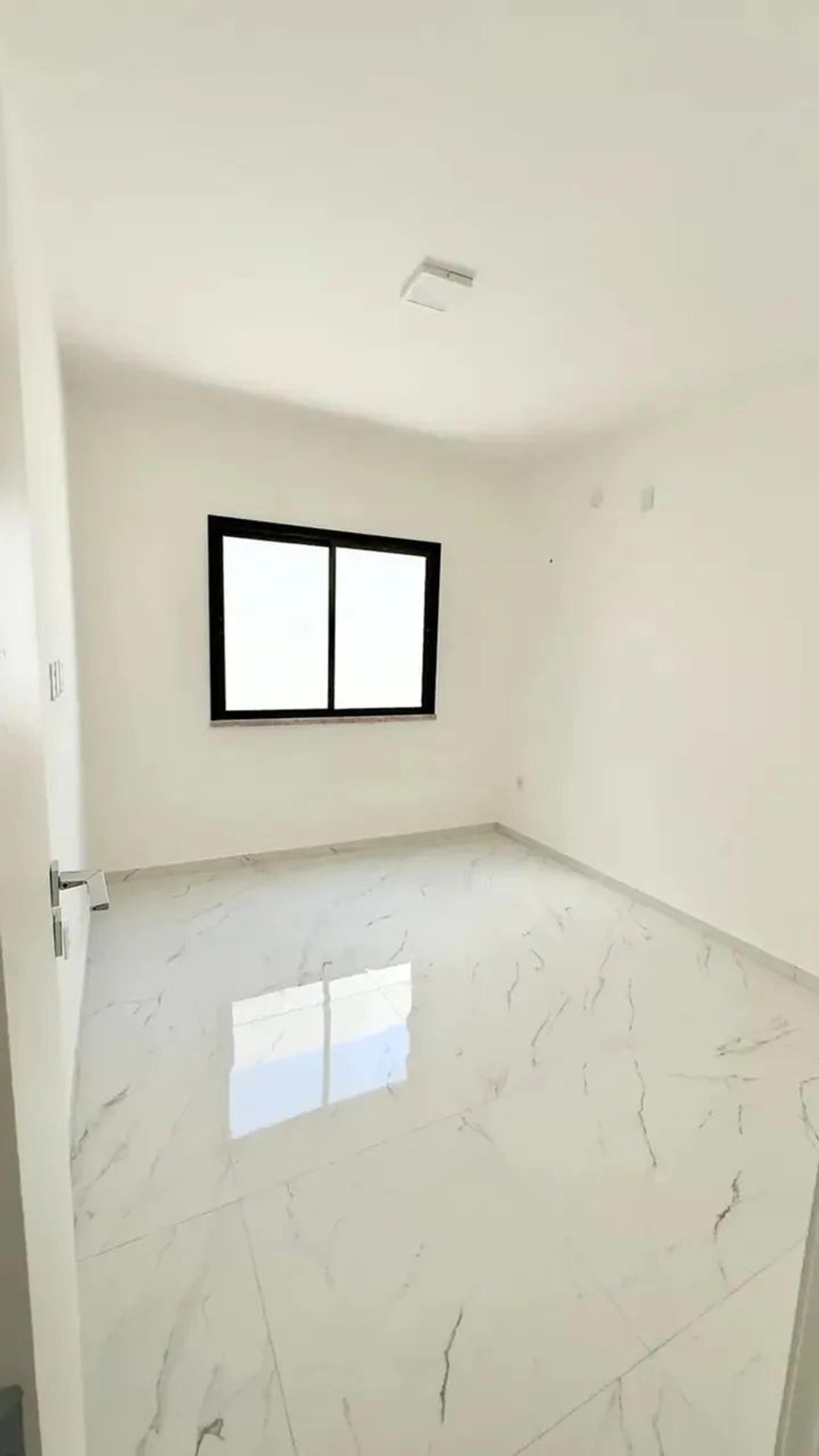 Casa Plana E Solta NA Urucunema NO Eusébio