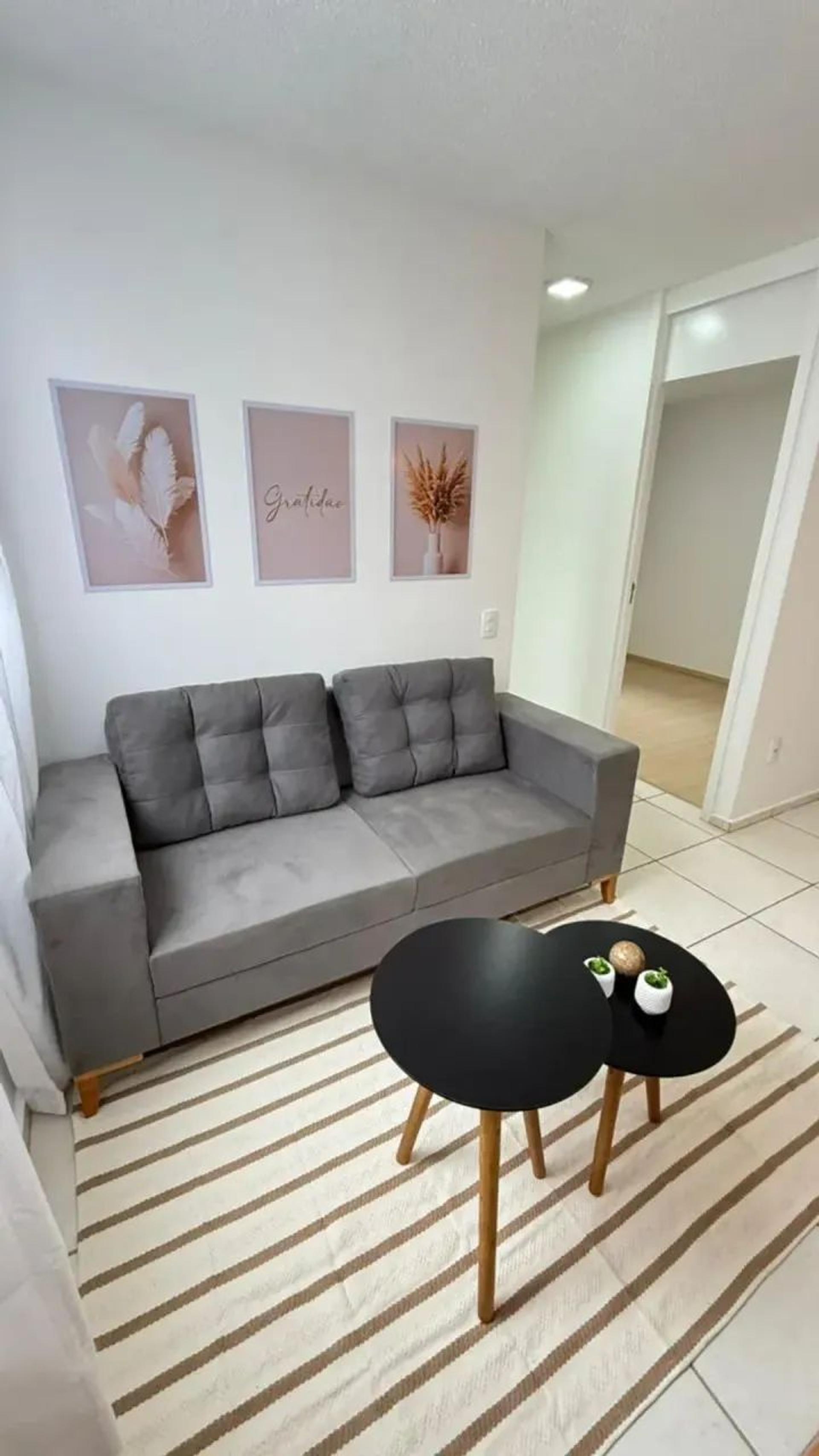 Imóvel para venda tem 46 metros quadrados com 2 quartos em Barroso - Fortaleza - CE
