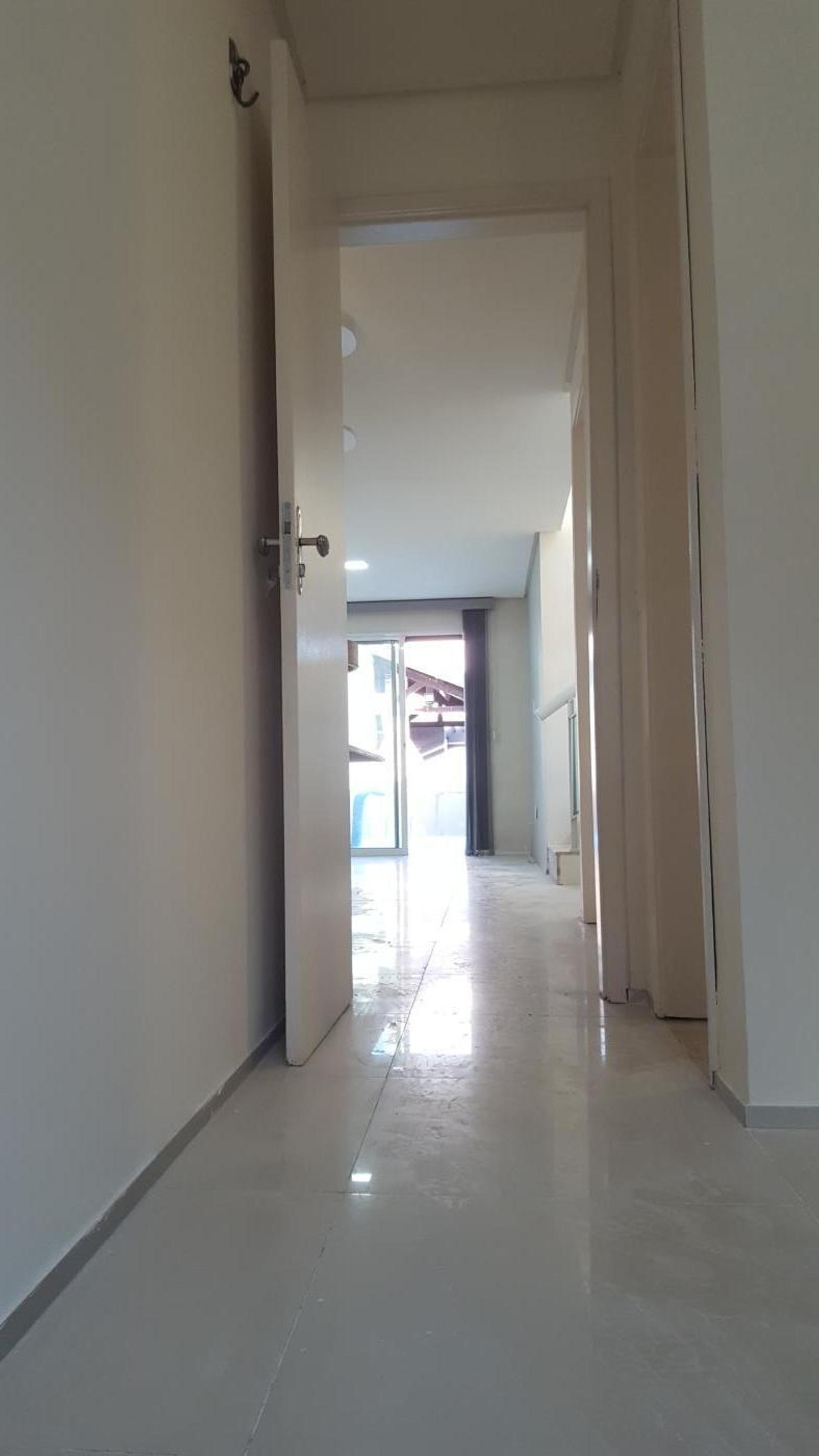 Casa Duplex para Venda, em Fortaleza, bairro Castelão, 3 dormitórios, 5 banheiros, 3 suítes, 5 vagas - foto 17