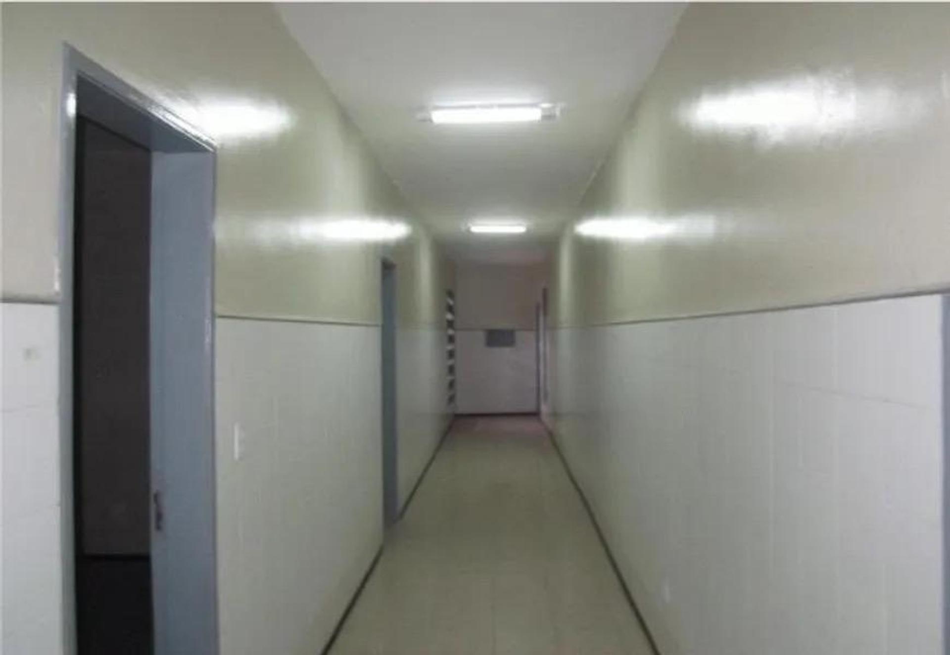Prédio Comercial para Venda, em Fortaleza, bairro Parangaba, 15 banheiros - foto 6