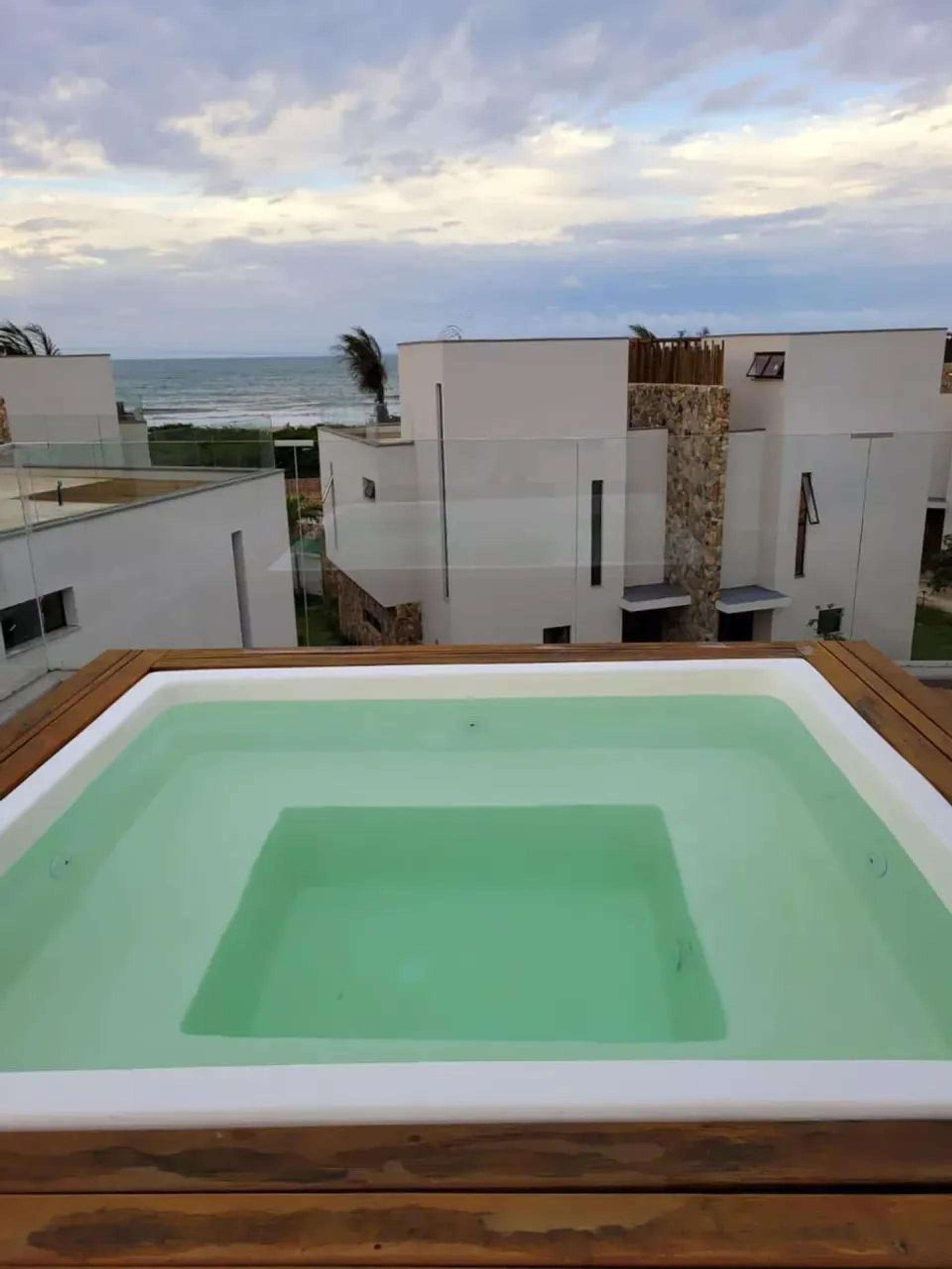 Loft Com Rooftop E Jacuzzi EM Flecheiras – Condomínio Vila Dunas