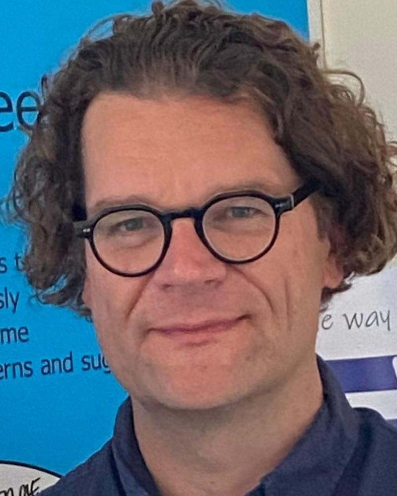 Dr Iain Caldwell