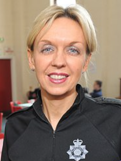 Portrait of Sharon Houfe
