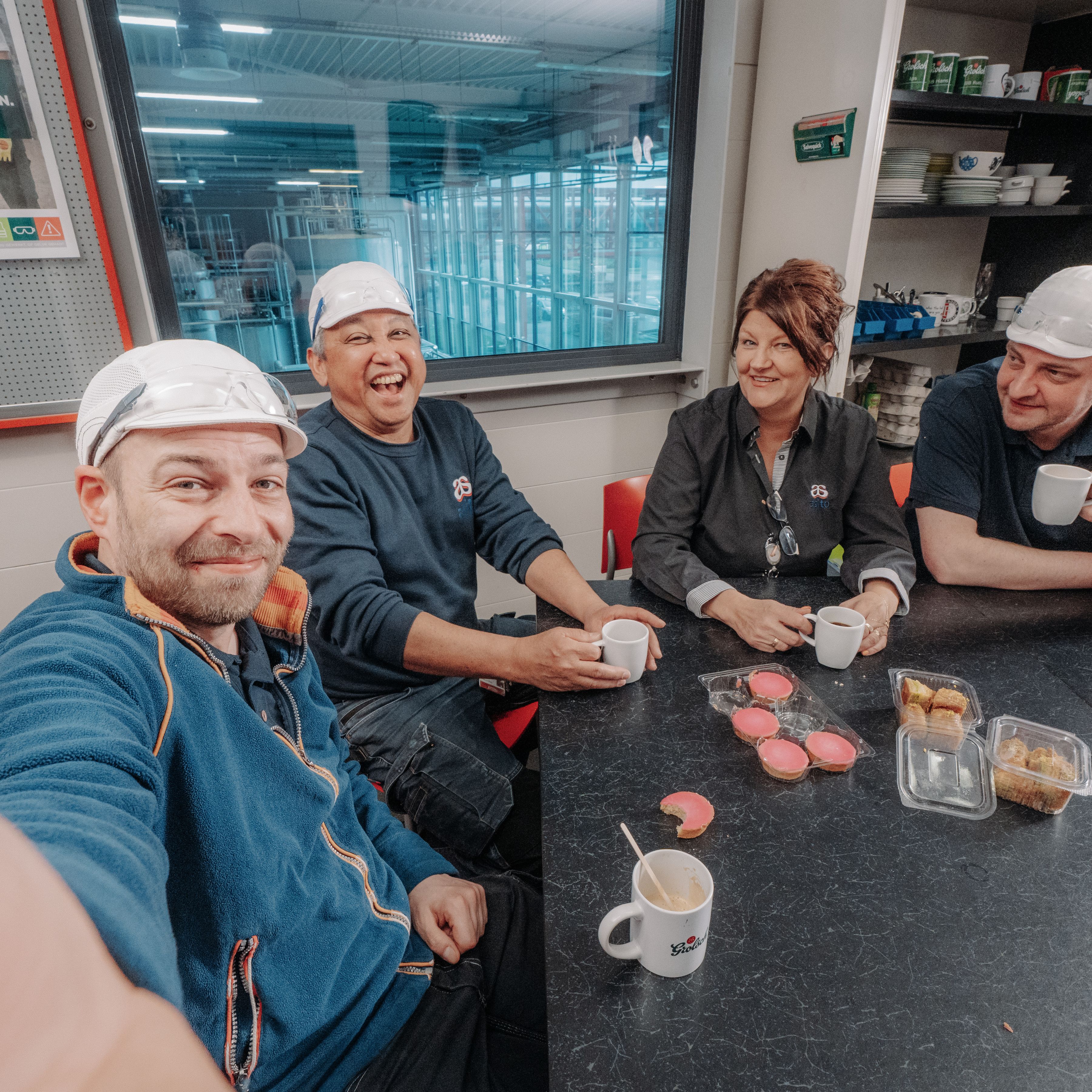 Collega's samen tijdens de pauze