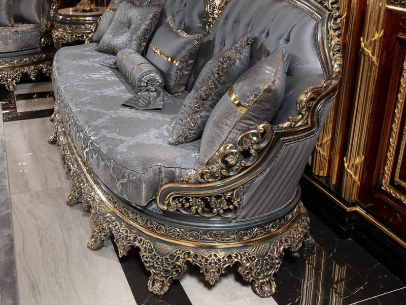 Royal Antique - view 6