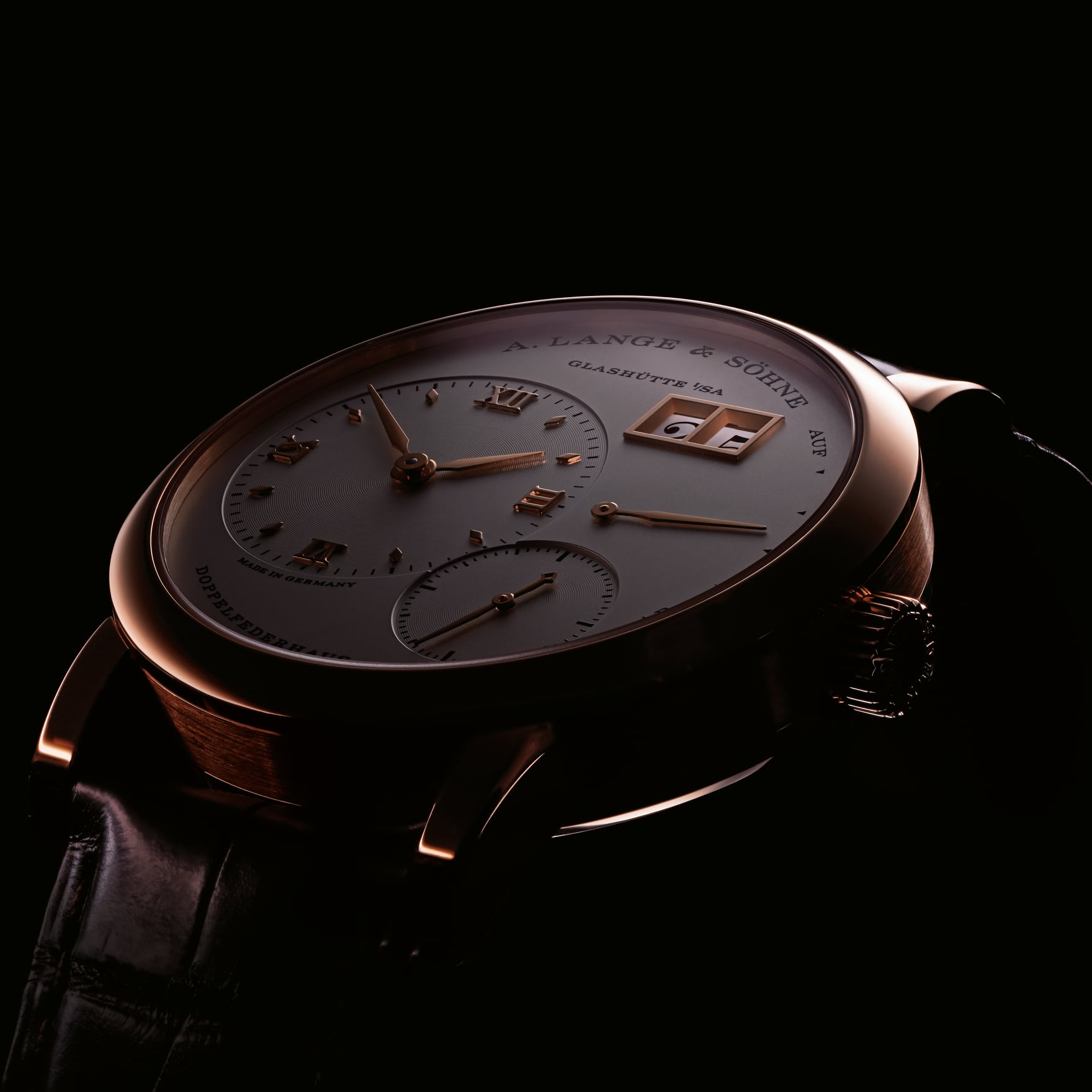 MAKE Layer laminate watch detail
