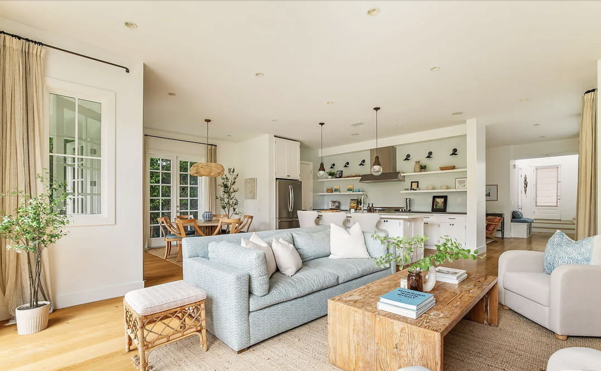 Modern Farmhouse Outdoor Kitchen Remodel by Bela Development project photo 2