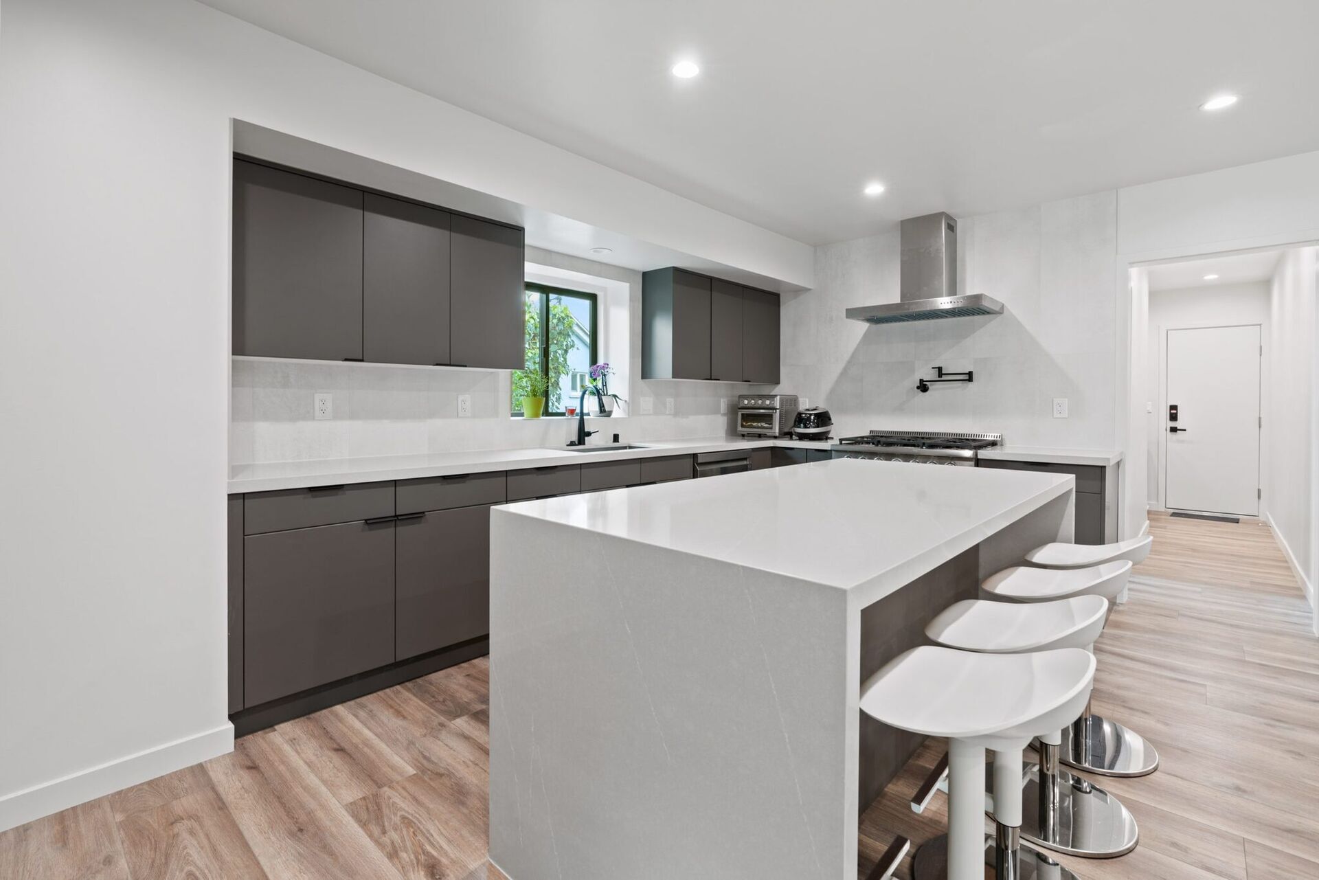 Modern Kitchen Remodel by Bela Development — Project 2 project photo 5