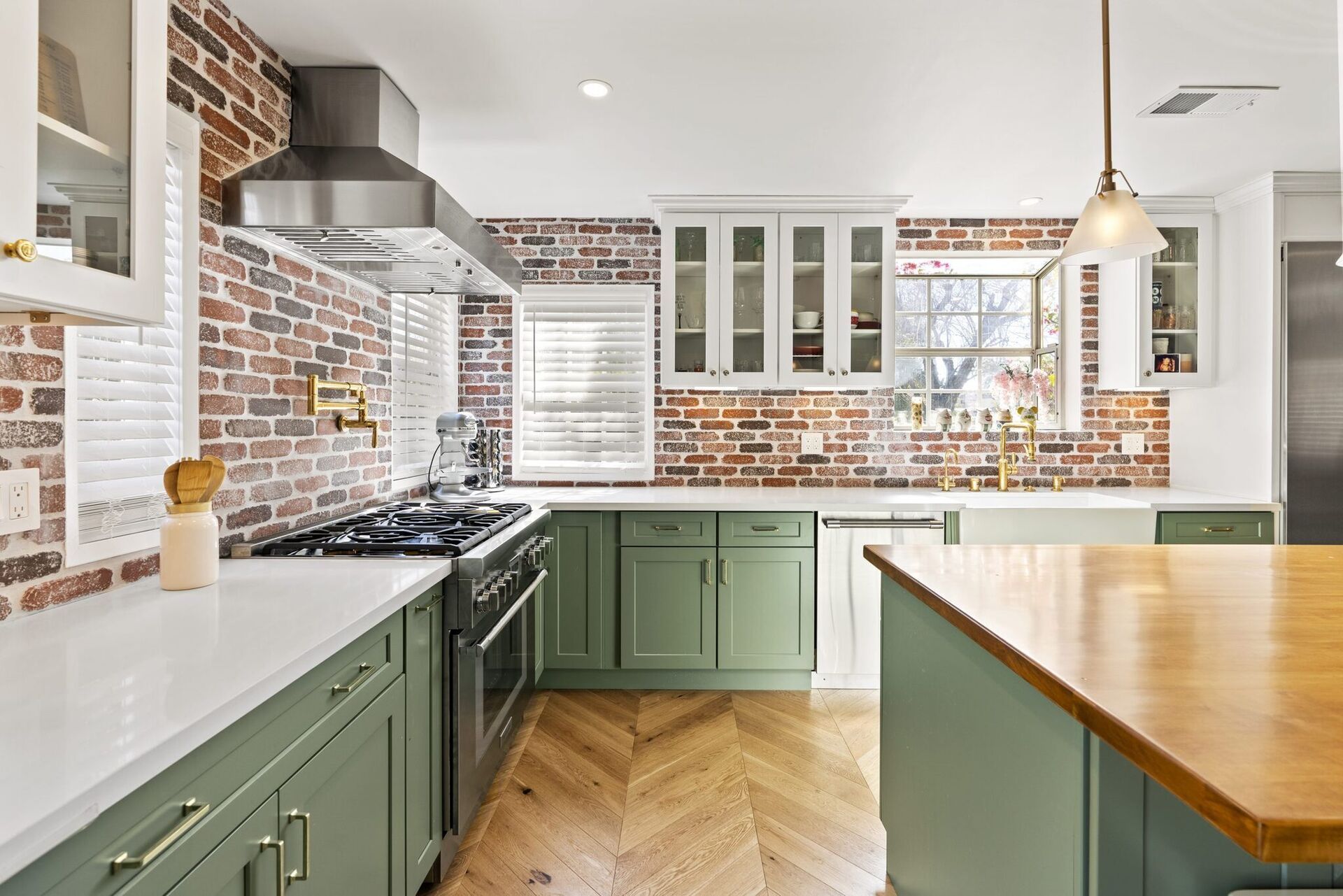 Simple Palette With Bold Accents Kitchen Remodel by Bela Development project photo 5