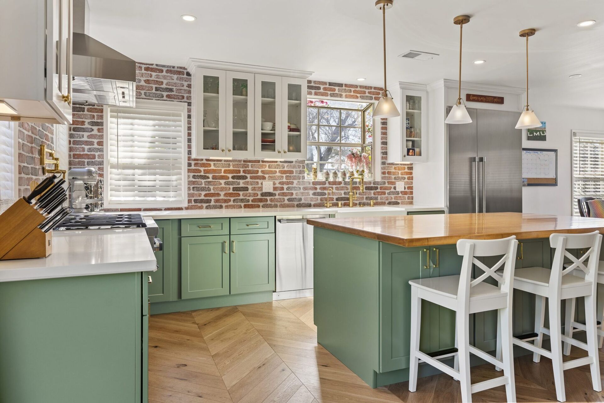 Simple Palette With Bold Accents Kitchen Remodel by Bela Development project photo