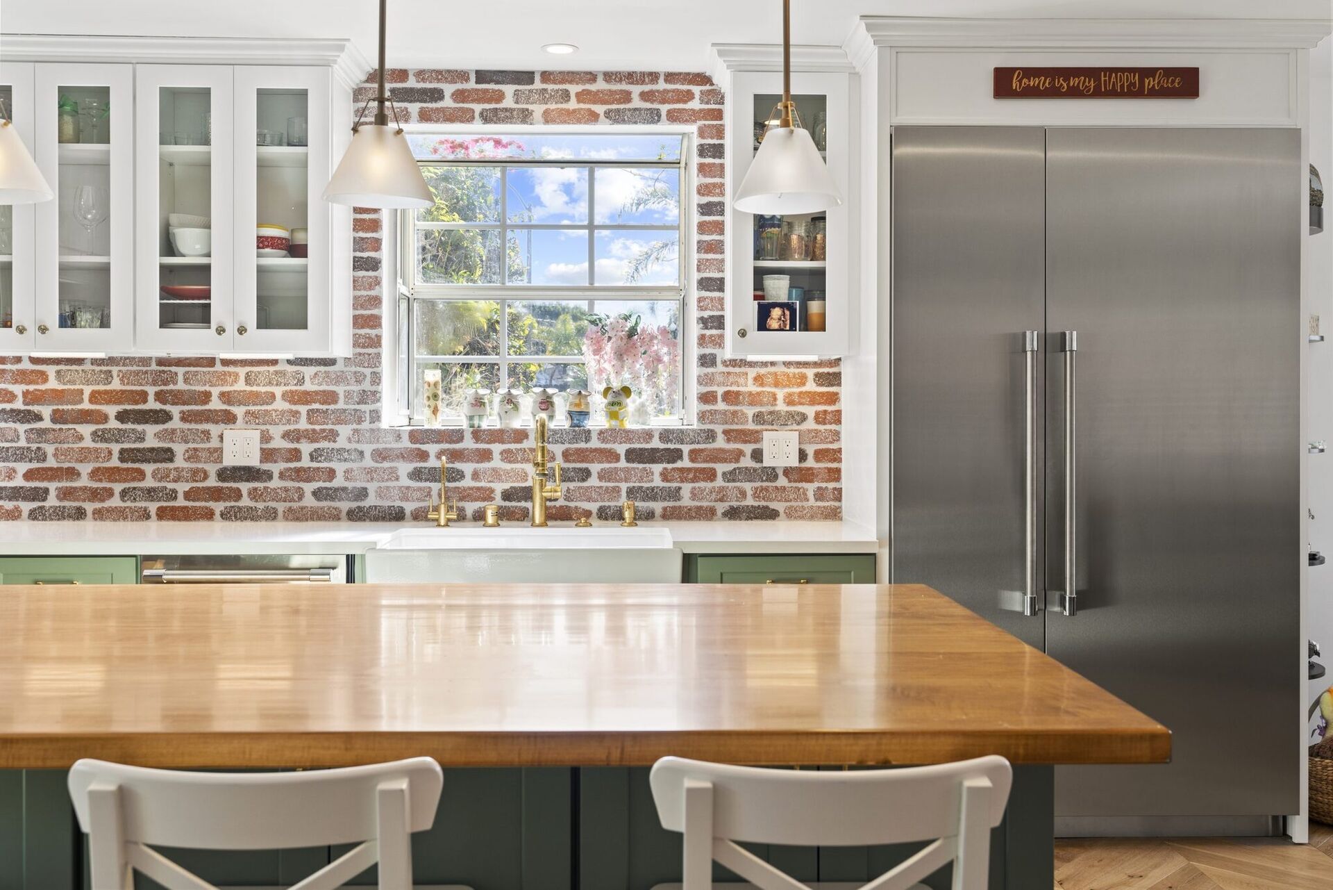 Simple Palette With Bold Accents Kitchen Remodel by Bela Development project photo 2