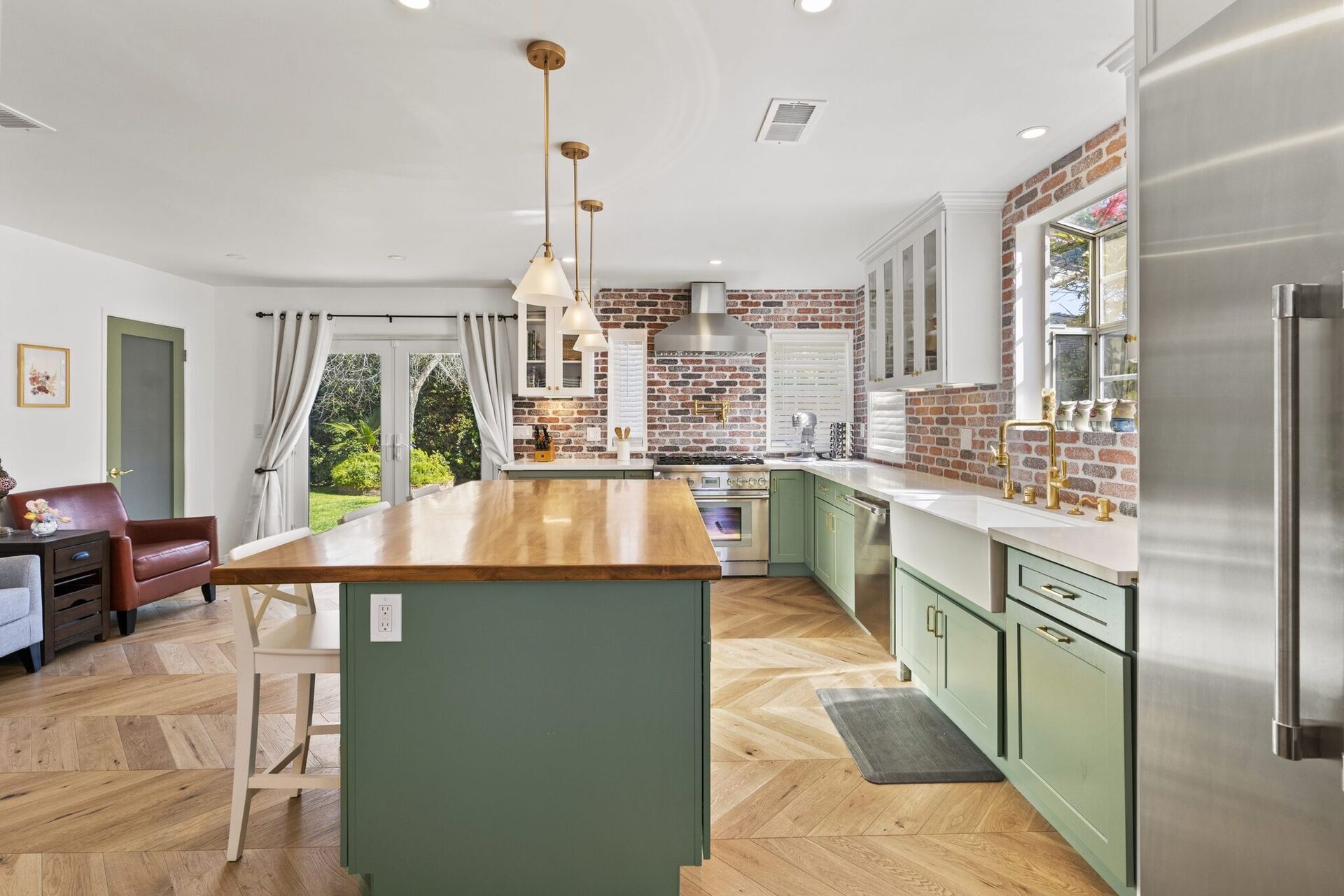 Simple Palette With Bold Accents Kitchen Remodel by Bela Development project photo 6