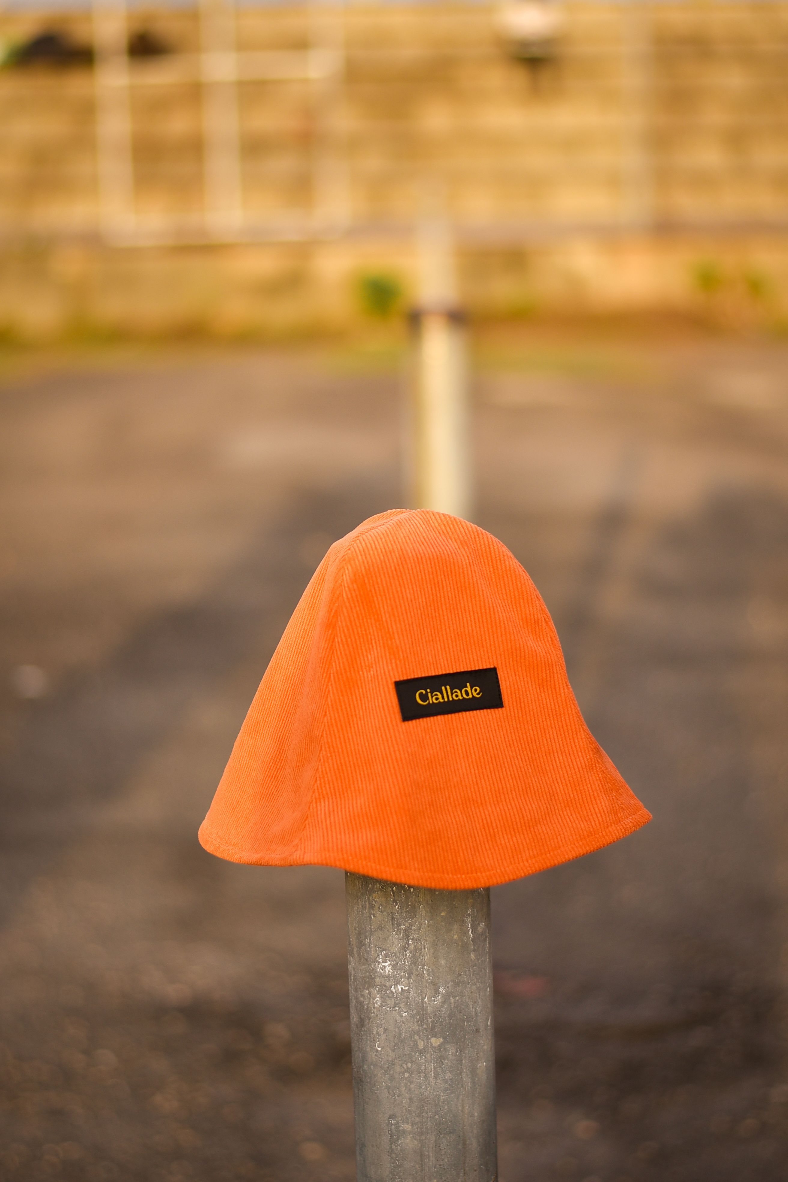Hut–Cap