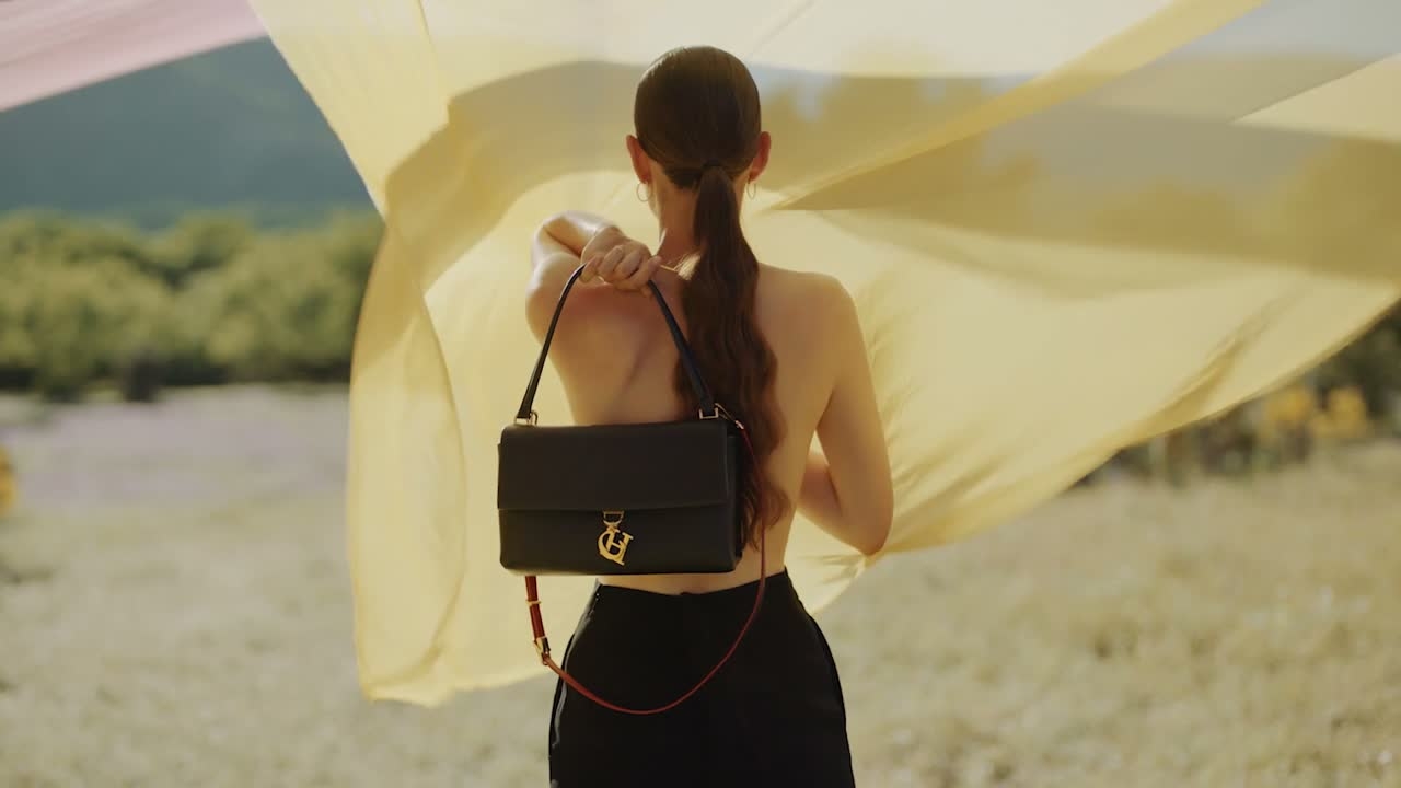 Carolina_Herrera_FW21_Pedro_Artola_Thisissample_COMP