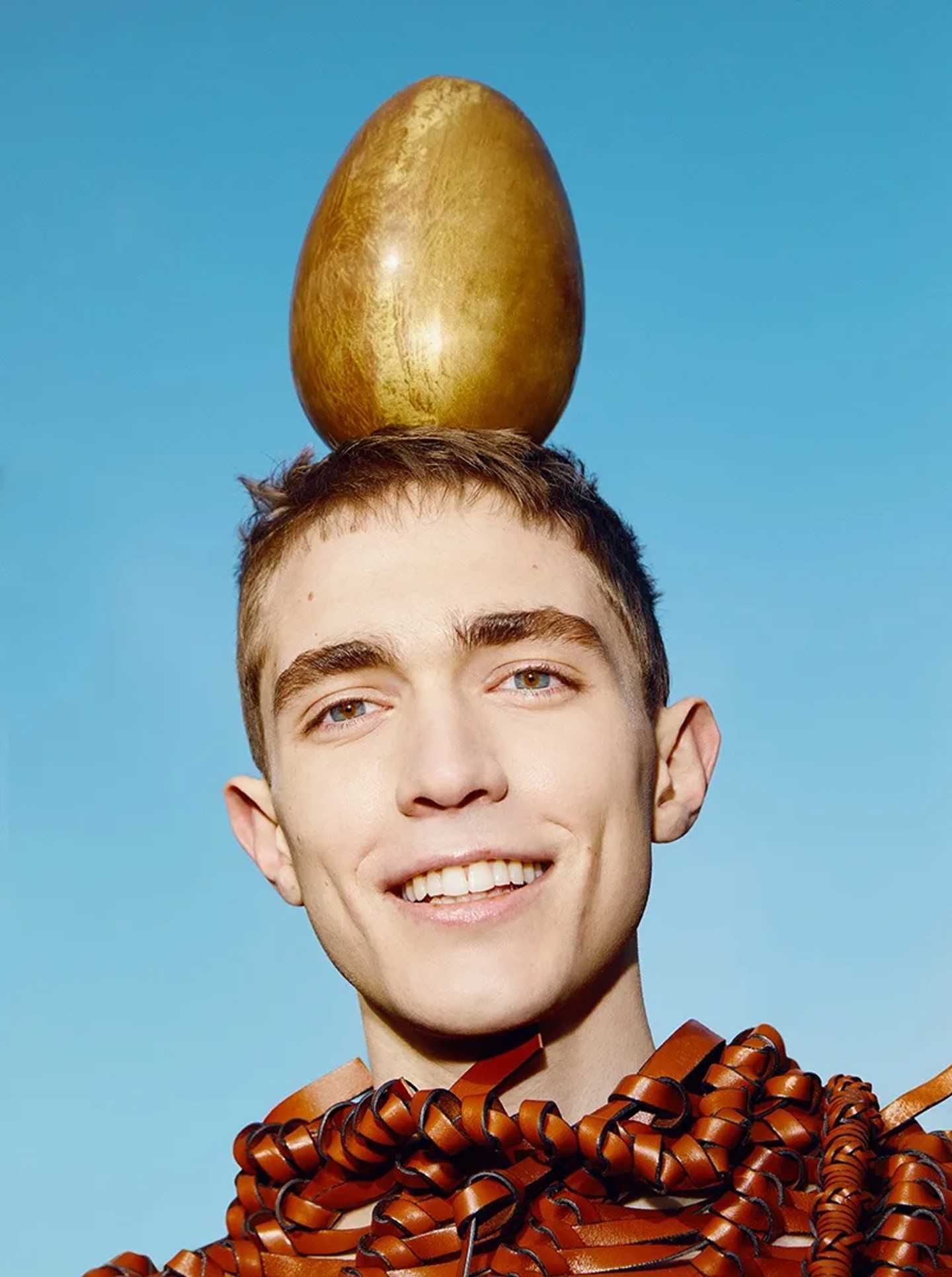 Loewe__Esquire_0_Yago_Castromil_Thisissample