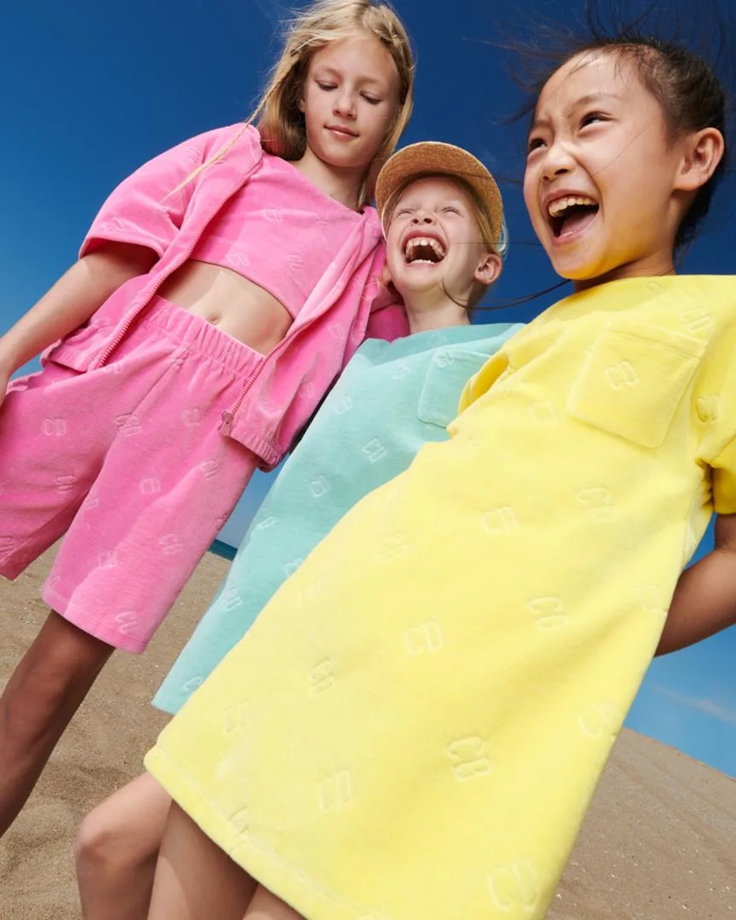 Beachwear_BabyDior_02_PabloZamora_Thisisample