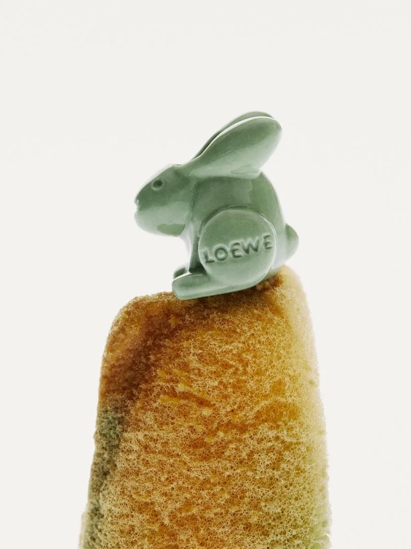 MakingOfBunnyCharm_Loewe_00_YagoCastromil_Thisissample