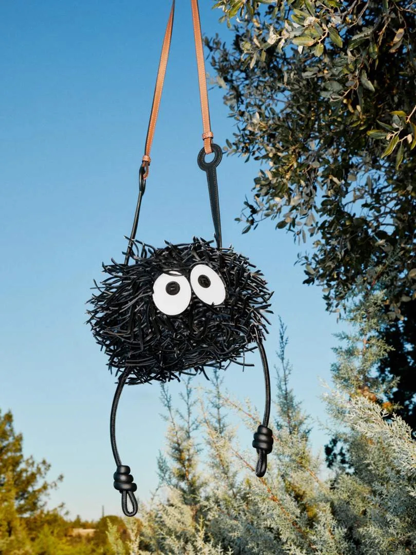 LoeweSpiritedAway_9_YagoCastromil_Thisissample