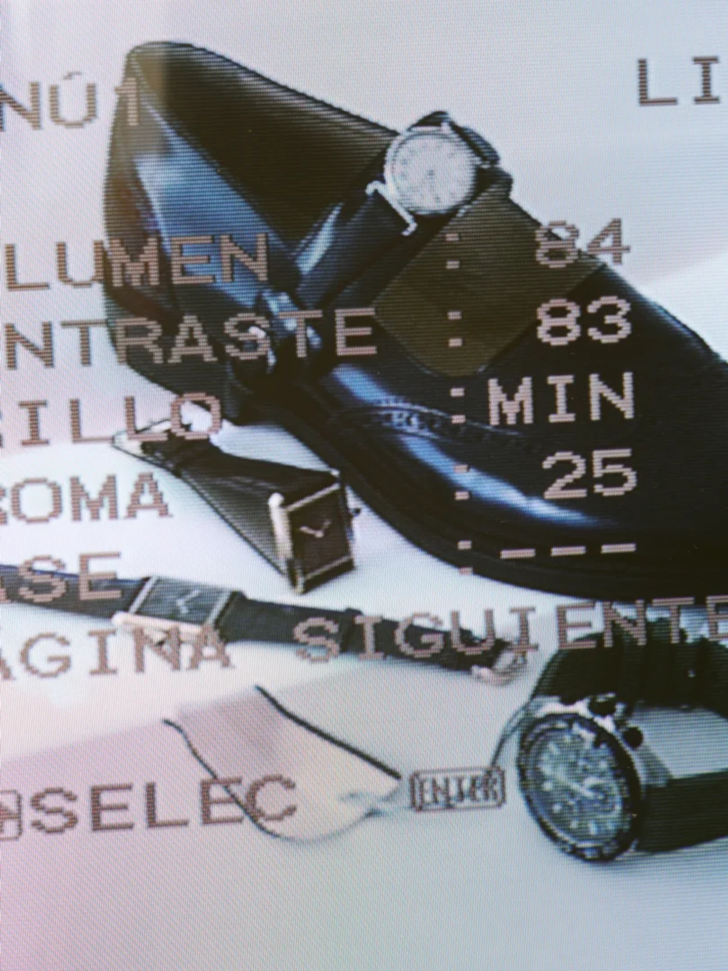 Accessories_ElPaisSemanal_02_YagoCastromil_Thisissample.