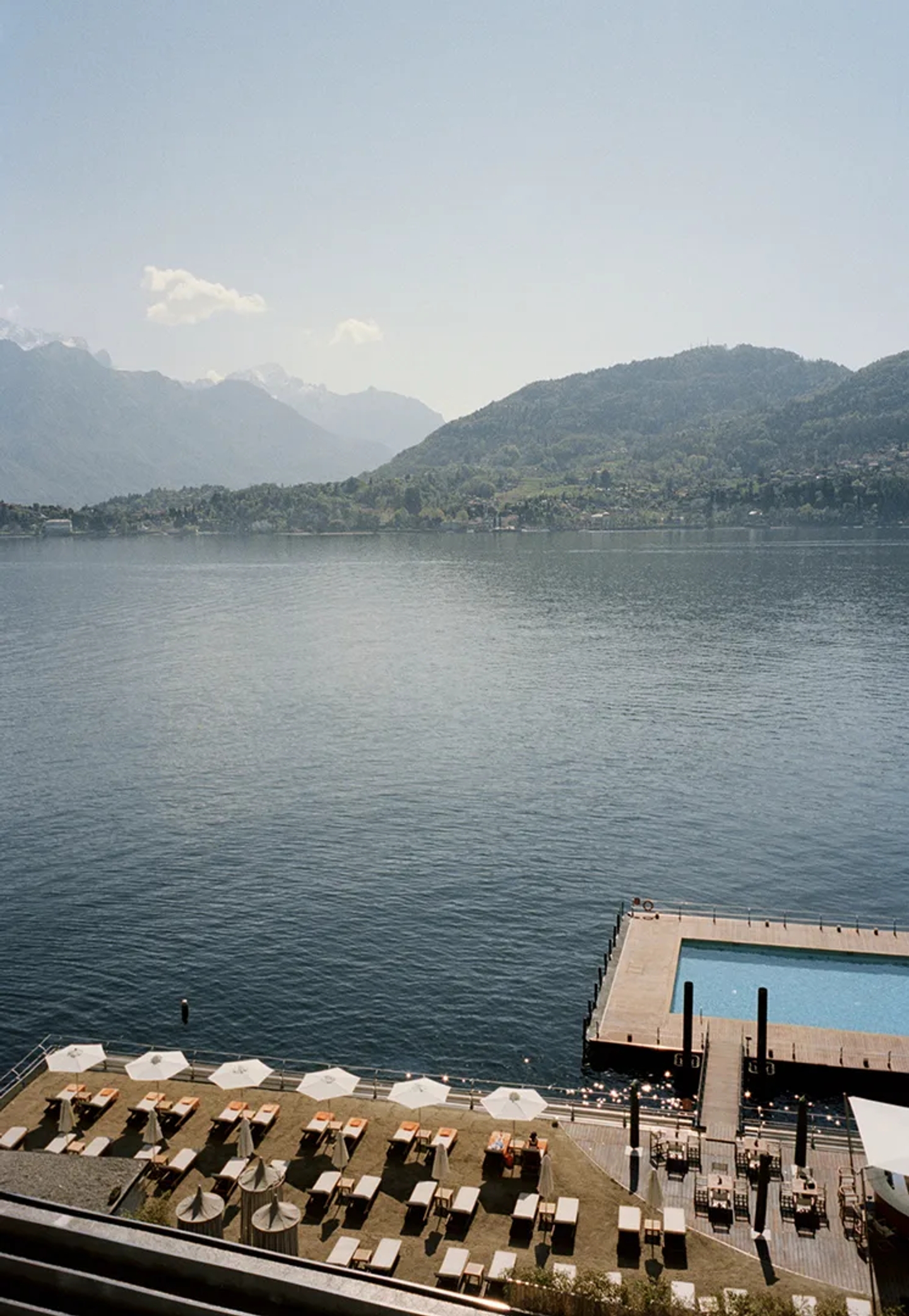 Traveler_Lago_Di_Como_4_Yago_Castromil_Thisissample
