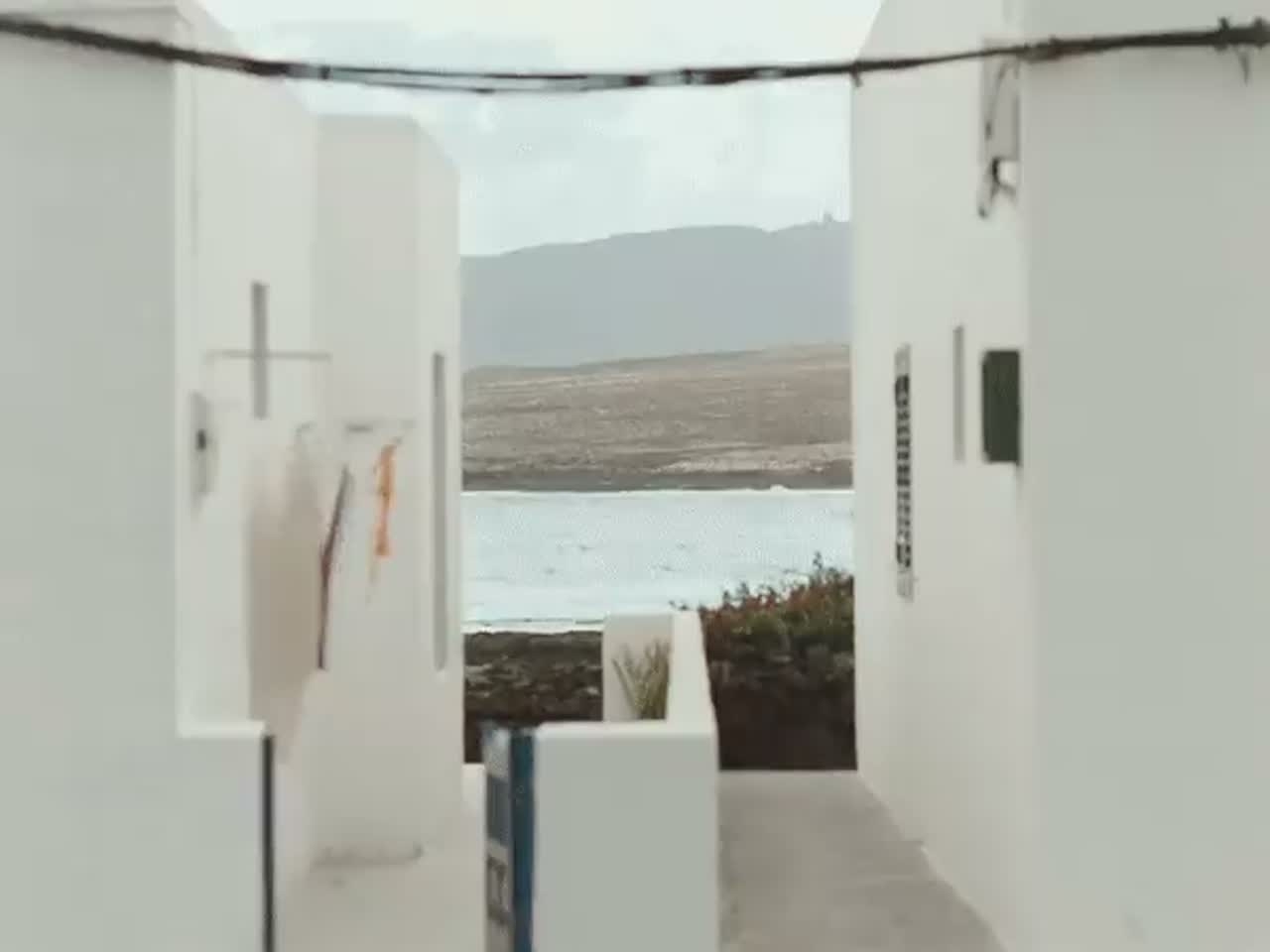 ezgif.com-video-to-gif-1