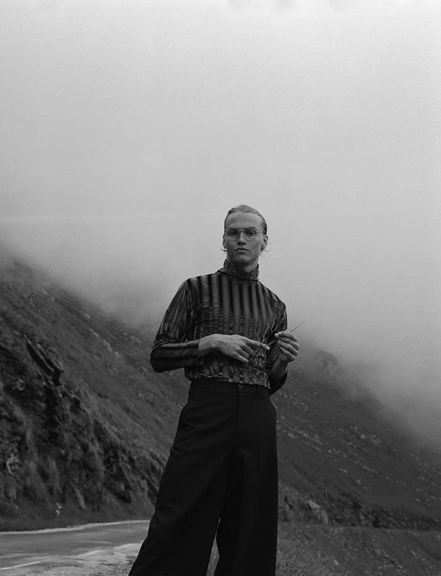 ICON_-In_The_Mist_00_Pablo_Zamora_Thisissample.