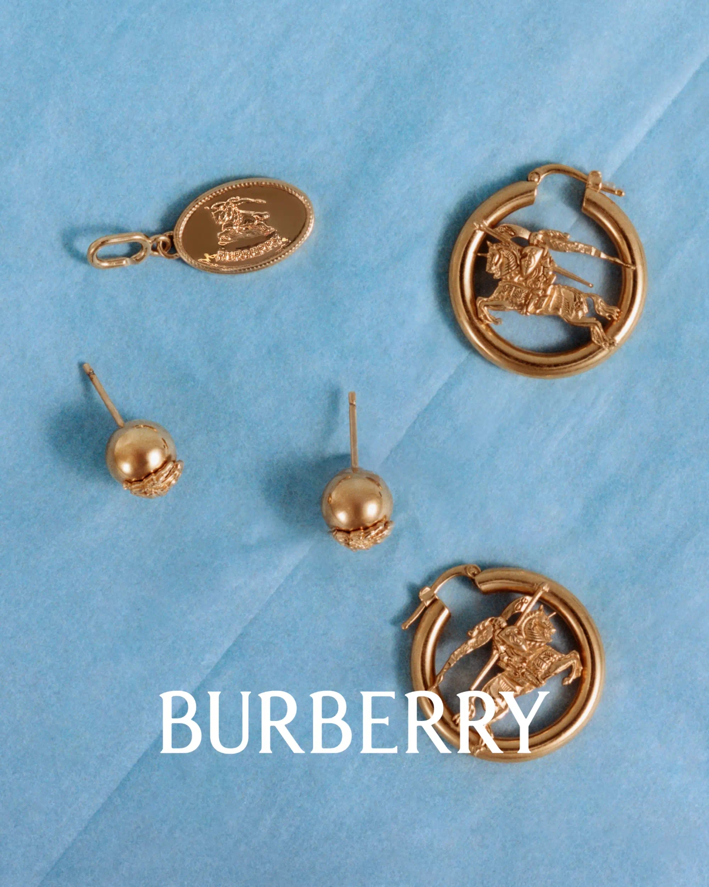 BURBERRY_2025_VALENTINES_26_STILL-LIFE_sRGB_CROPPED_LOGO_015_4x5