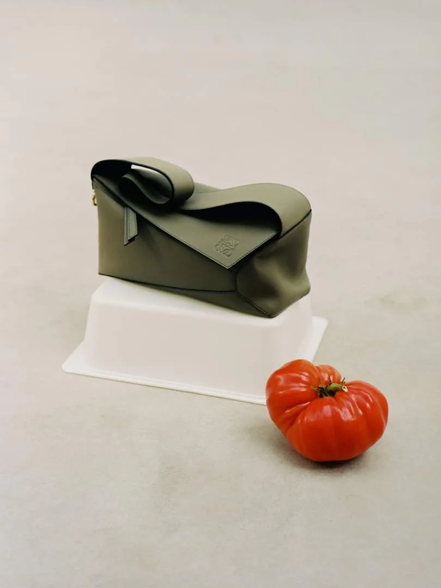 LoewePuzzleHobo_2_YagoCastromil_Thisissample