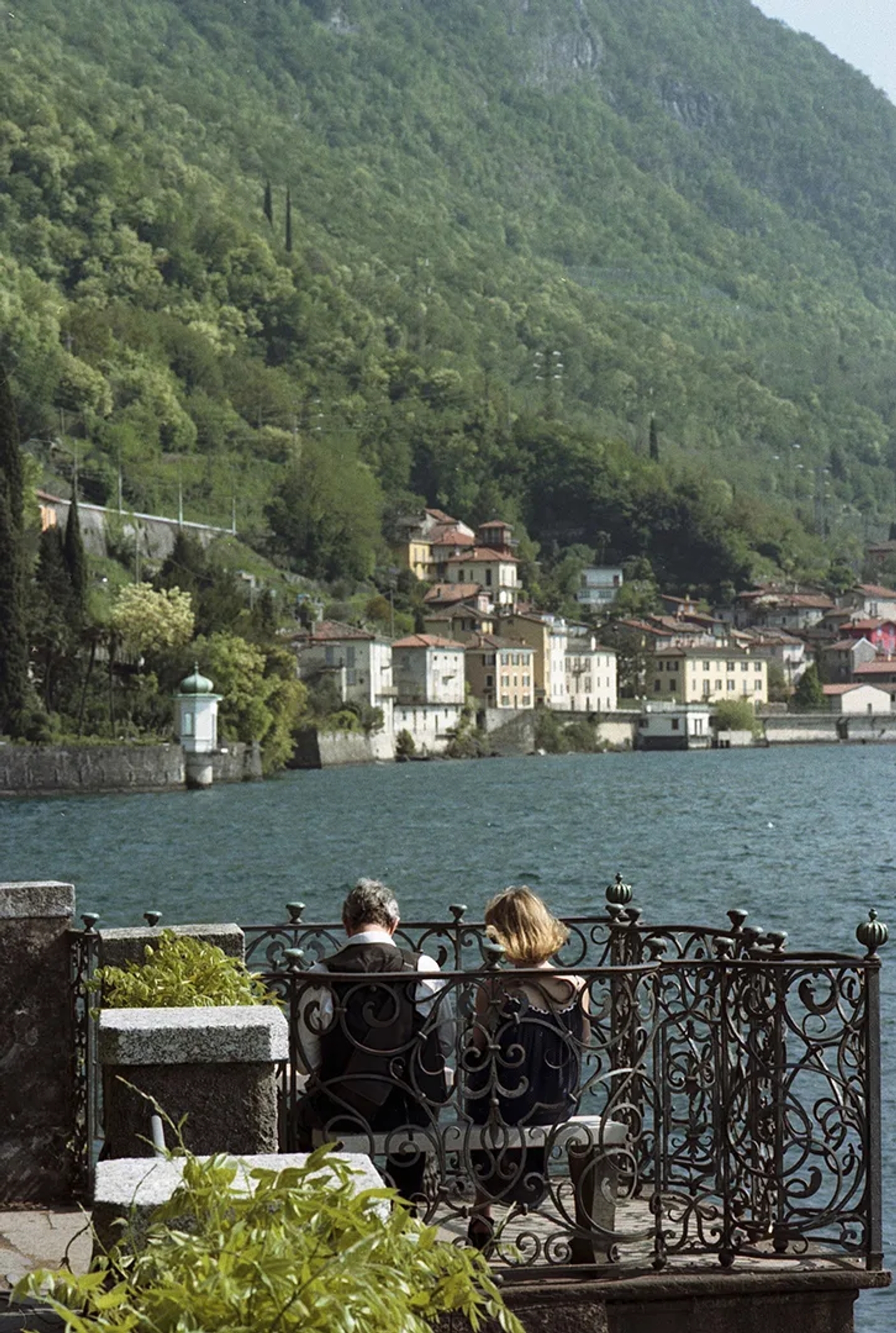 Traveler_Lago_Di_Como_18_Yago_Castromil_Thisissample