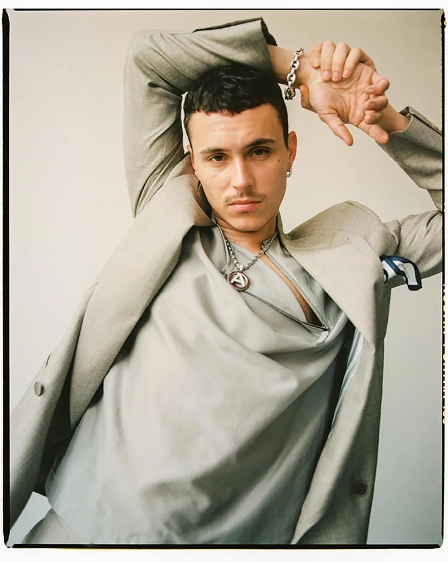 4-ICON-ARON-PIPER-SUMARIO