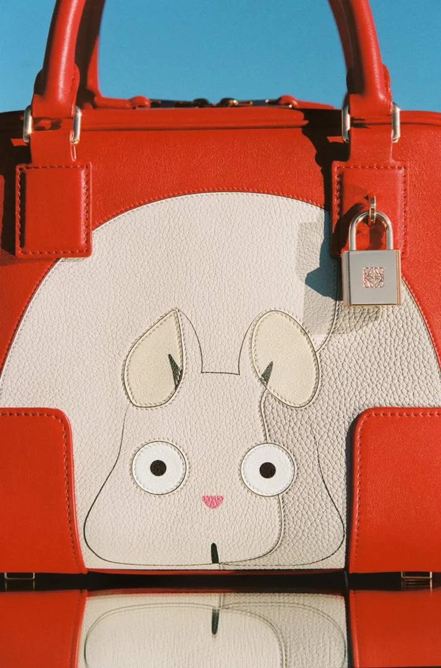 LoeweSpiritedAway_3_YagoCastromil_Thisissample