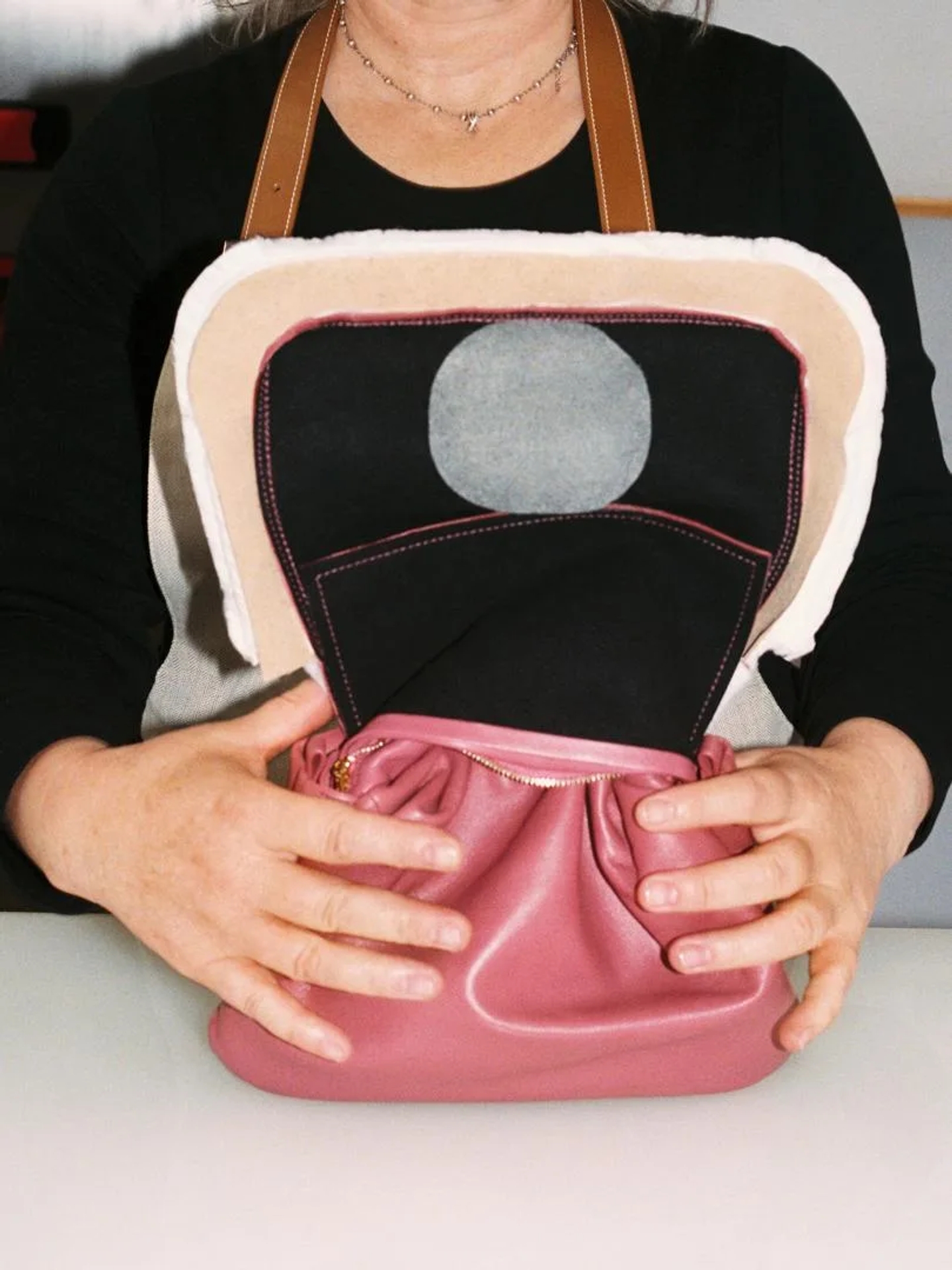 GoyaPufferMakingof_Loewe_03_YagoCastromil_Thisissample.