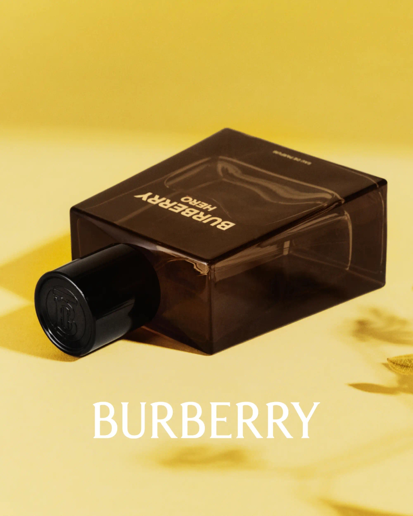 BURBERRY_2025_VALENTINES_26_STILL-LIFE_sRGB_CROPPED_LOGO_018_4x5
