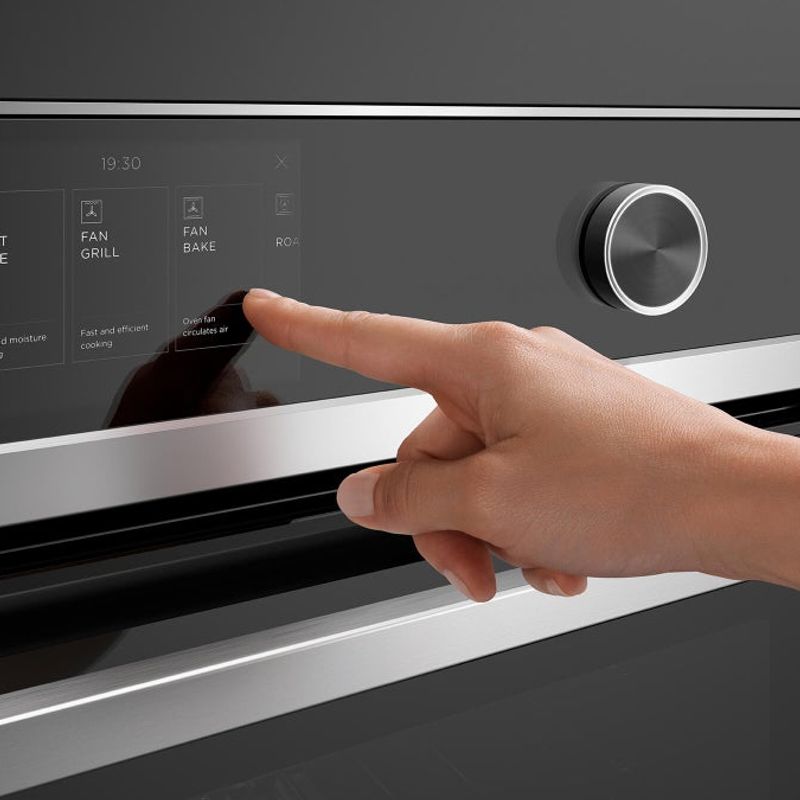 Series 11 Contemporary Combi-Steam Oven (60cm) - image 2