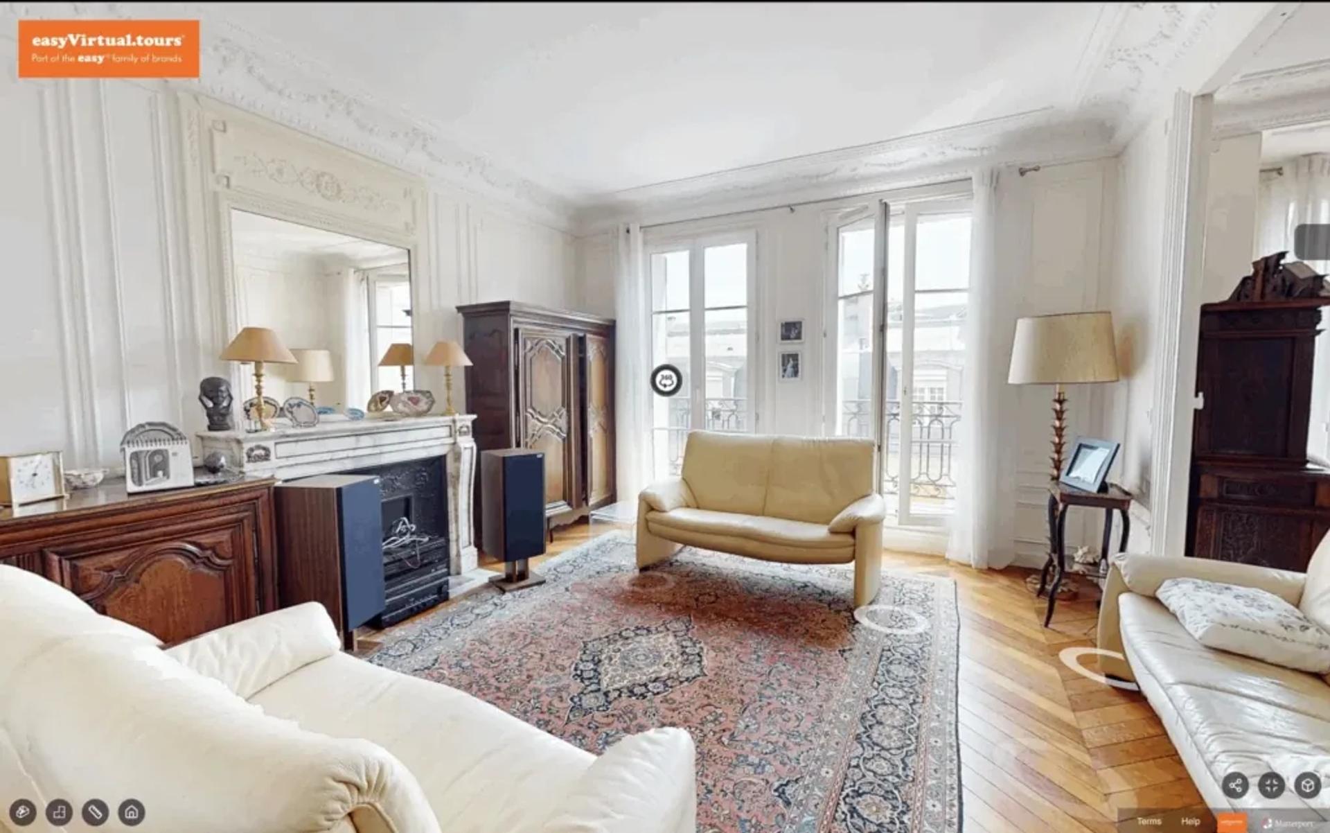 A Haussmann flat captured in 360°