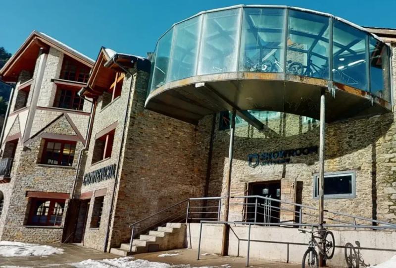 Preview of the virtual tour: Commencal